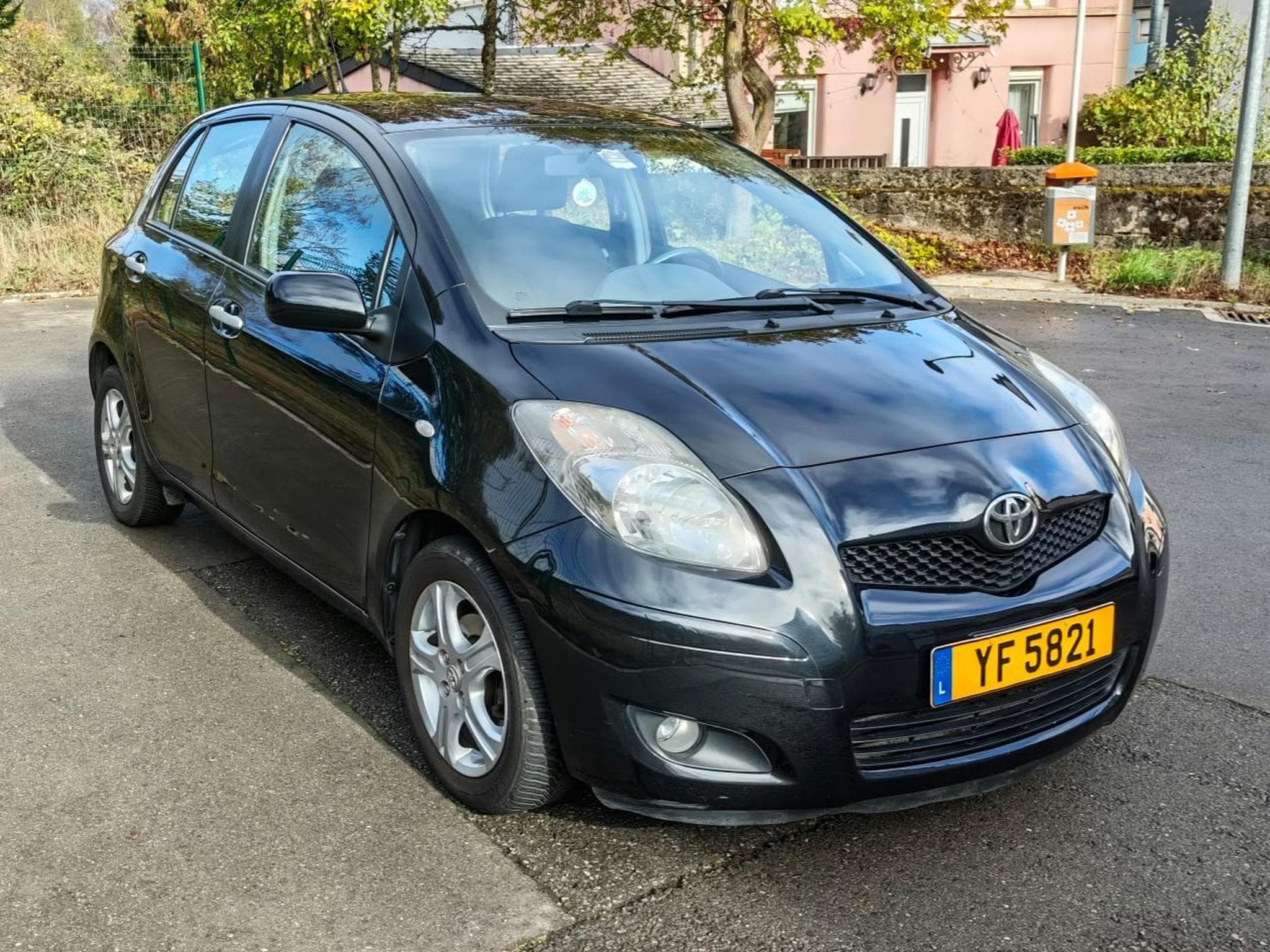 Toyota Yaris Berline (2011) - Foto 3