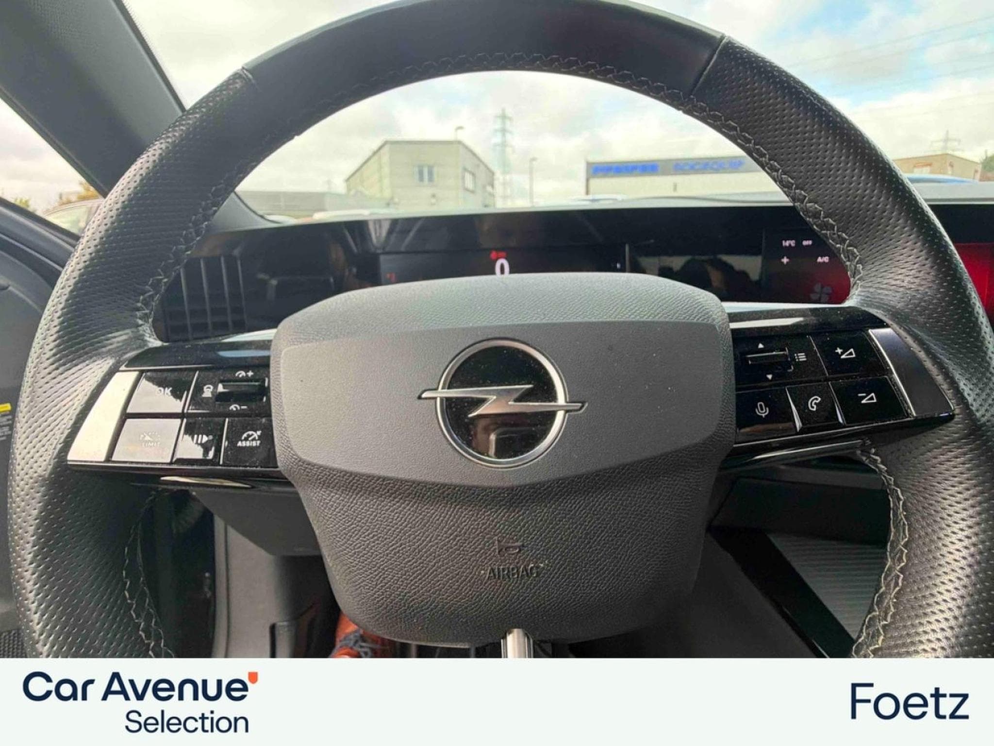 OPEL Astra 1.2 Turbo 130ch Ultimate BVA8 (2022) - Photo 12