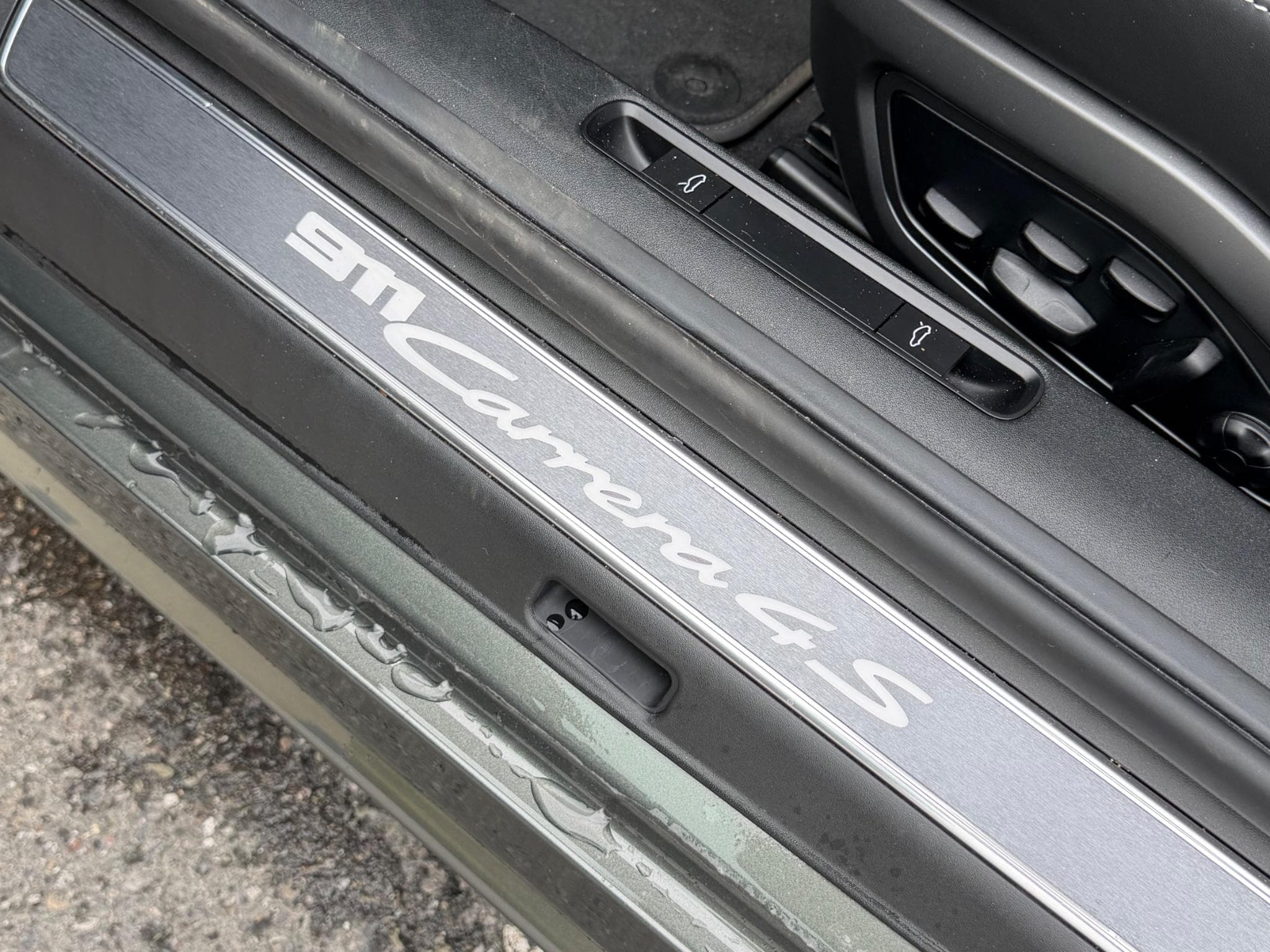 Porsche 911 CARRERA S4 (2021) - Photo 8