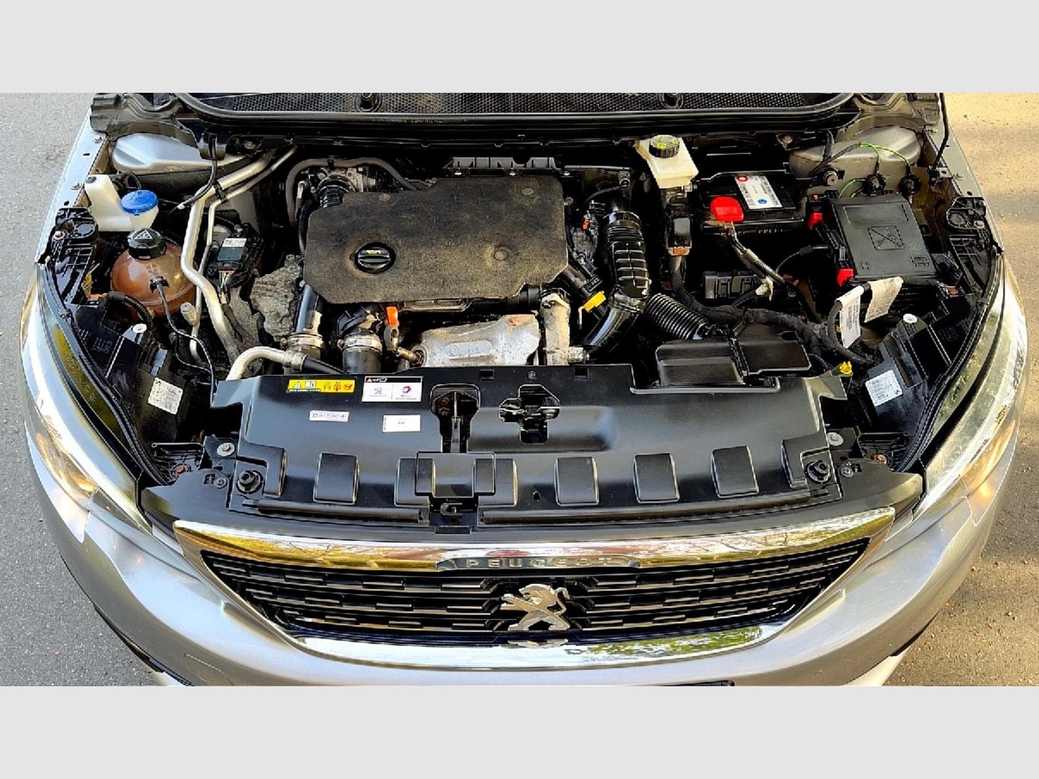 Peugeot 308 1.5 hdi Auto. (2019) - Photo 10