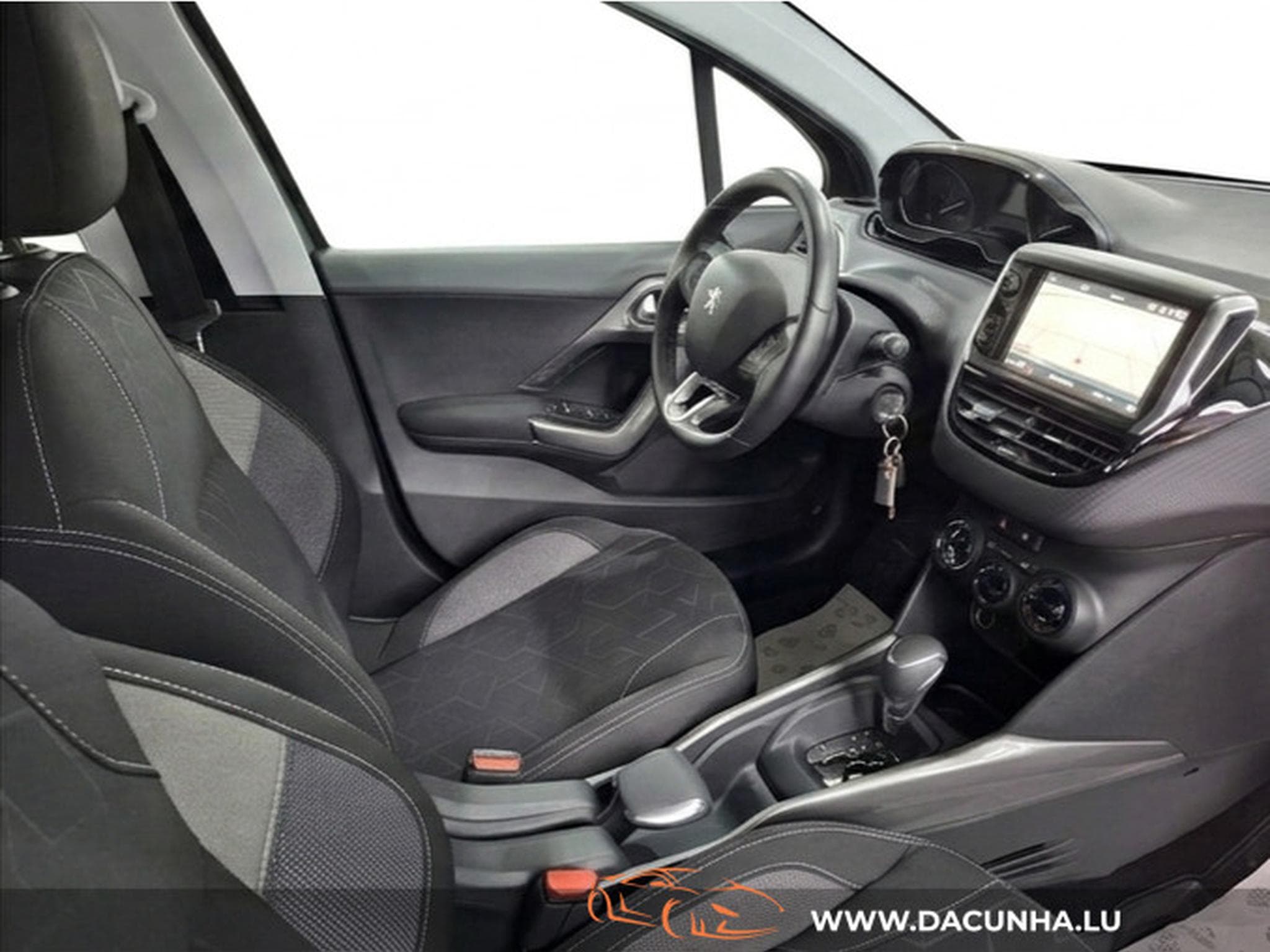Peugeot 2008 B.AUTO, 110CV, NAVI,CARPLAY,BLUETOOTH, (2017) - Foto 2