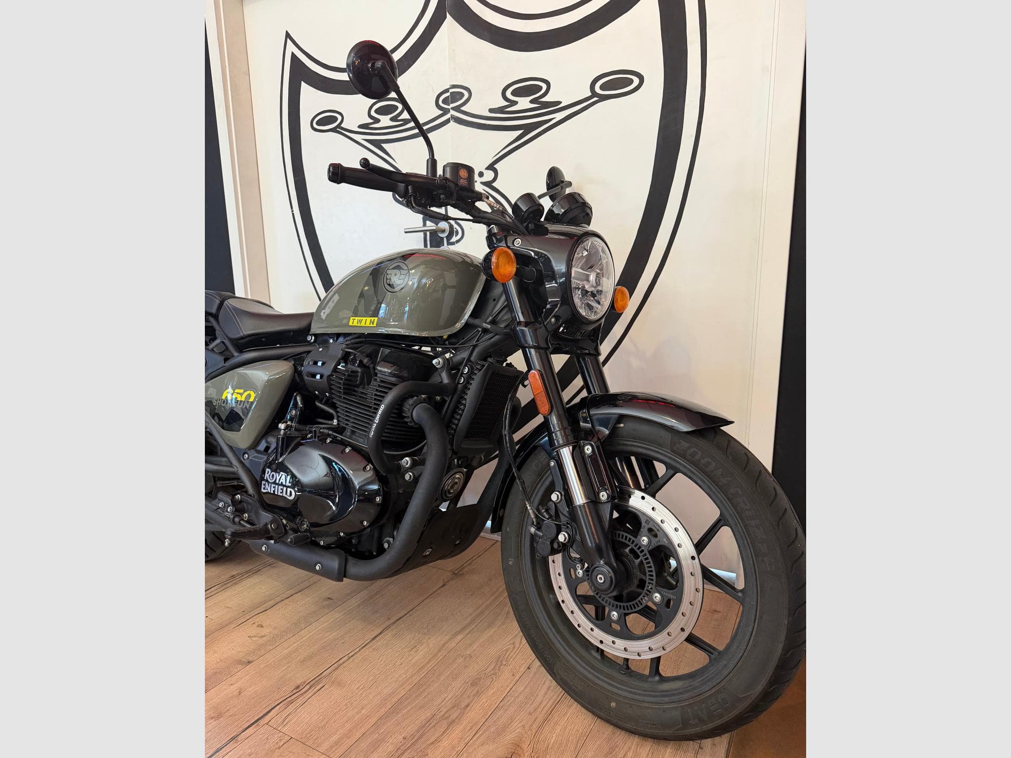 Royal Enfield Interceptor 650 SHOTGUN (2024) - Foto 4