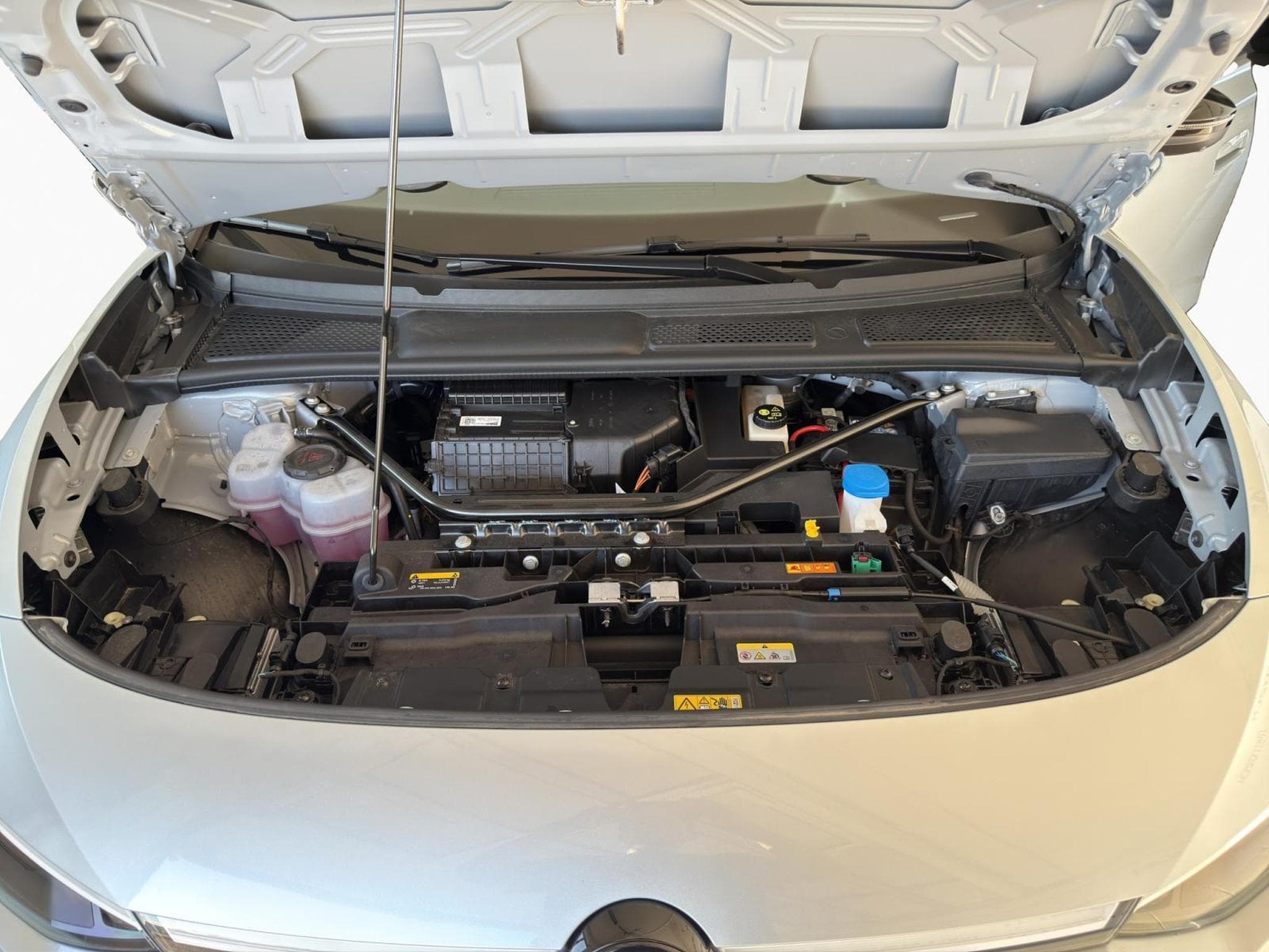VW ID.7 PRO (2024) - Photo 18