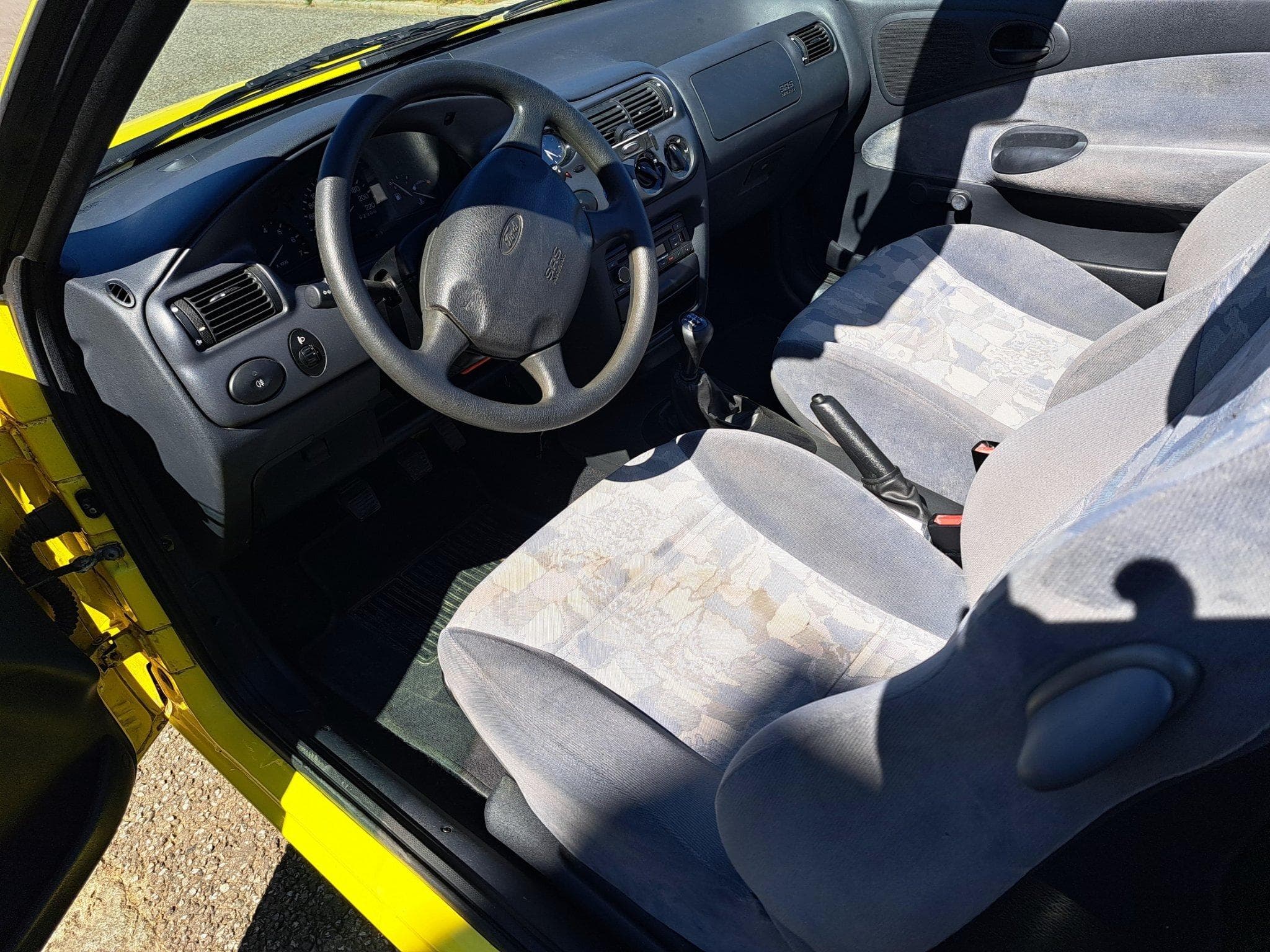 Ford Escort (1997) - Photo 3