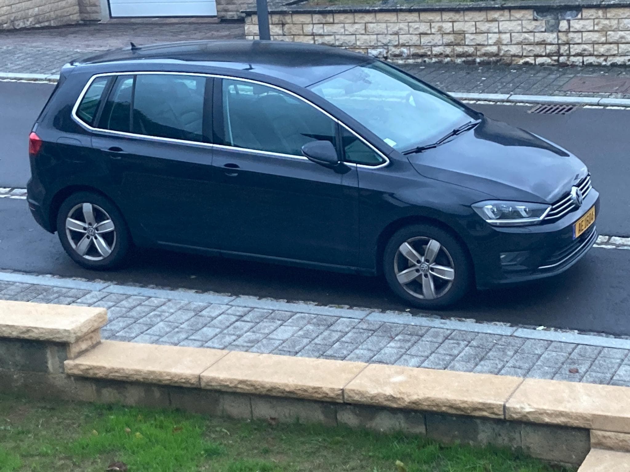 VW Golf VII Sportsvan (2016) - Photo 1