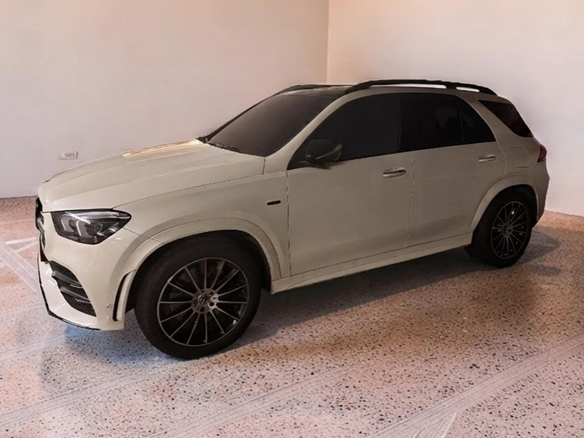 Mercedes GLE 350 DE AMG Line (2021) - Photo 3