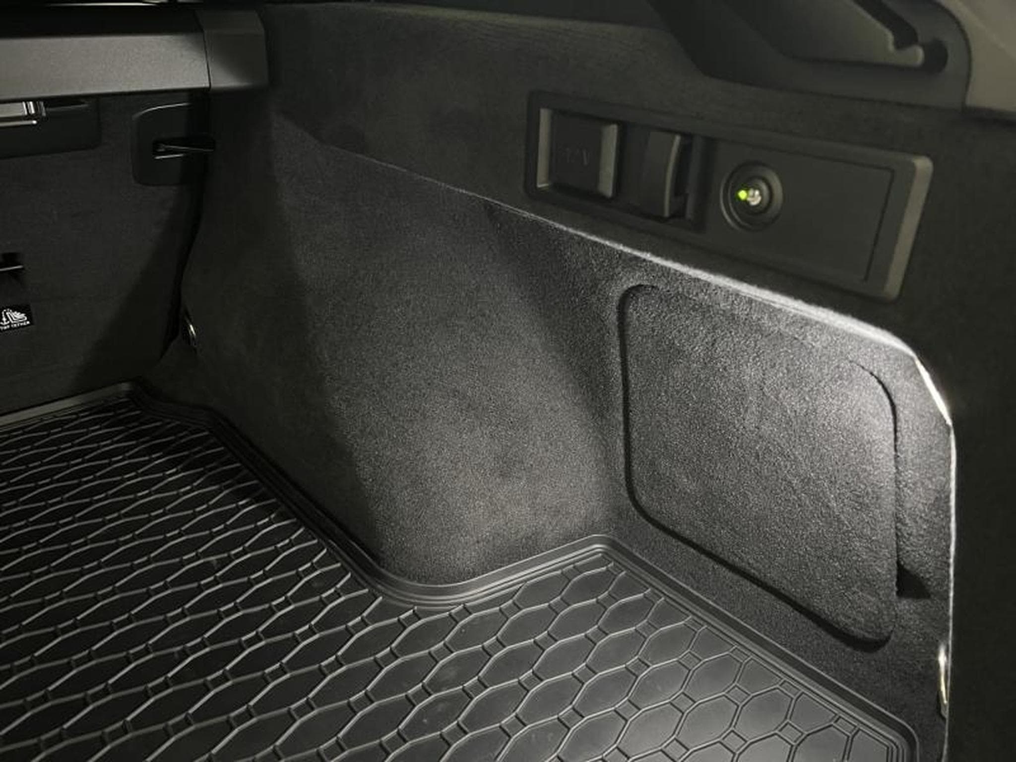 BMW 320 M (2023) - Photo 24