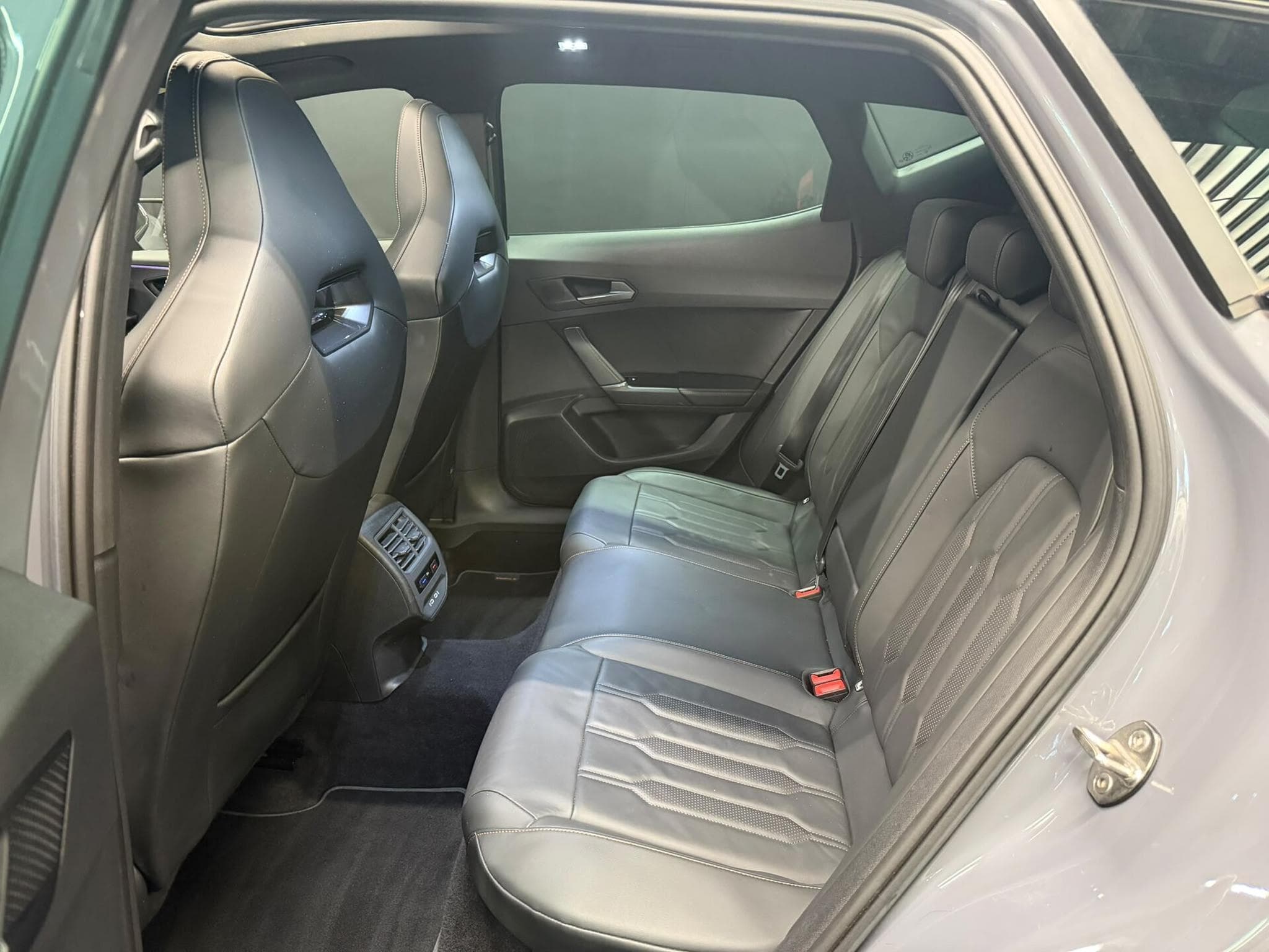 Cupra Formentor 1.4 e-HYBRID 245 ch DSG6 VZ (2021) - Photo 15