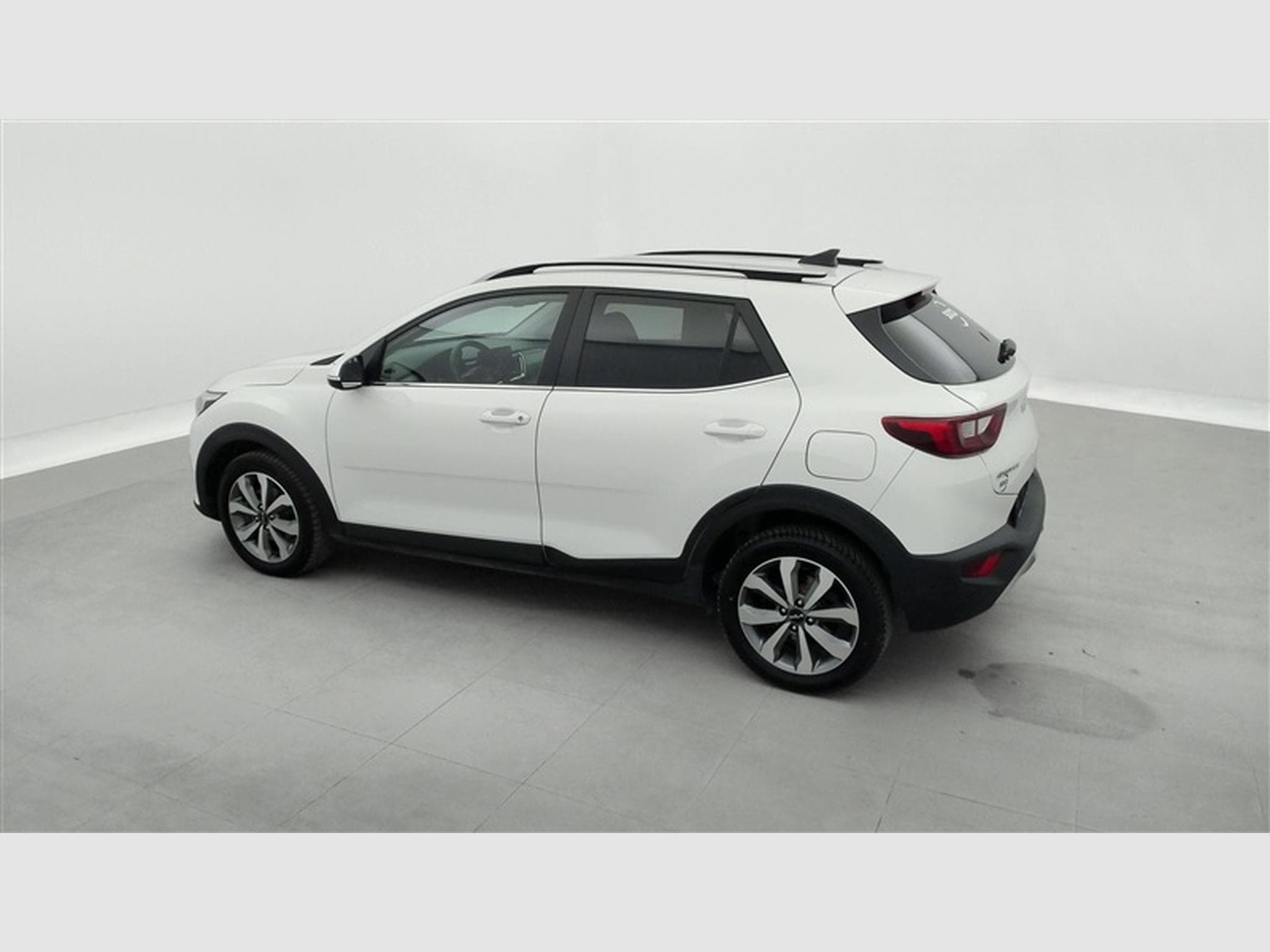 Kia Stonic 1.0 T-GDi 100cv Pulse NAVI / CARPLAY / CAMERA / JA 16" (2022) - Foto 25