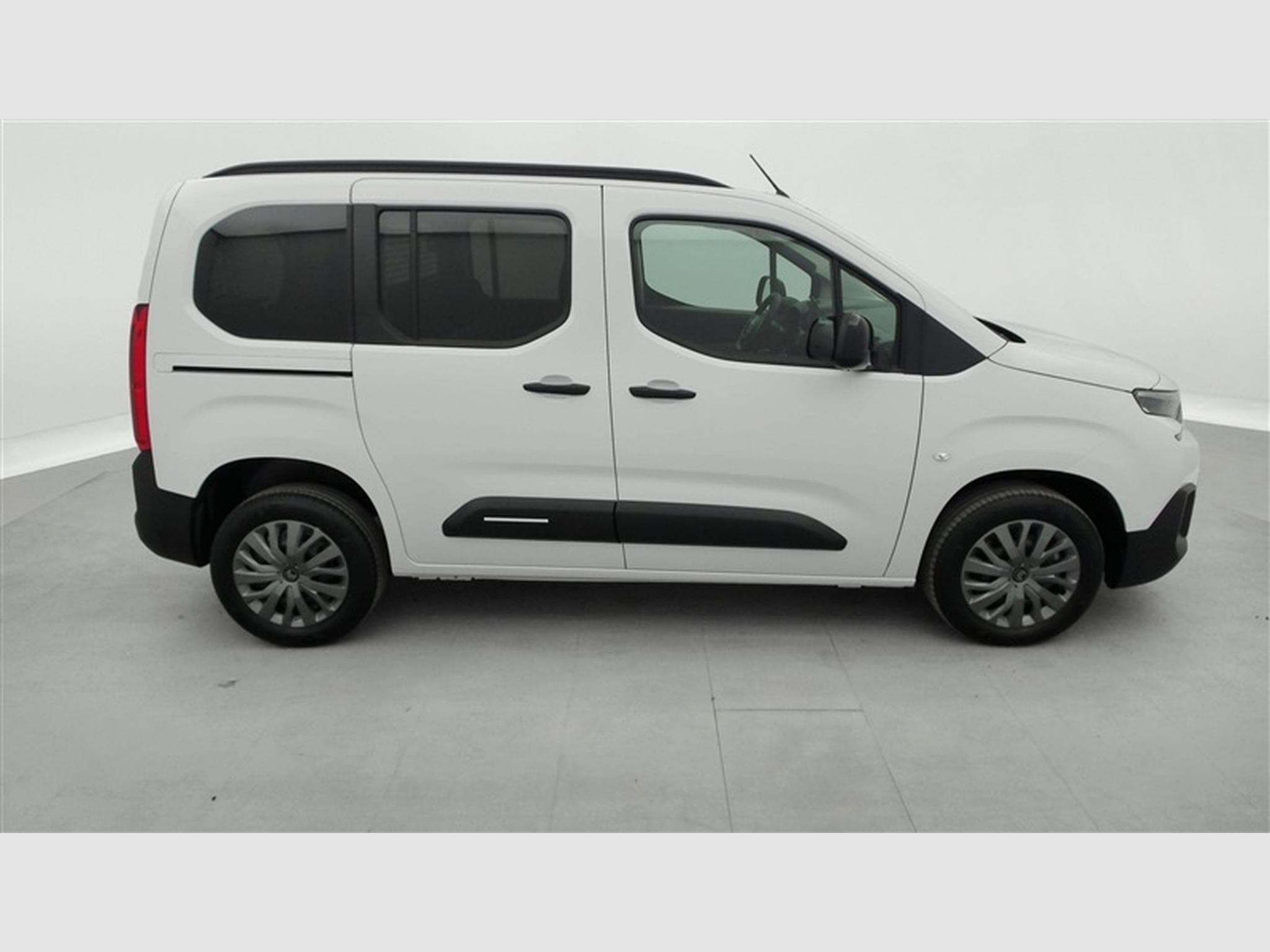 Citroen Berlingo 1.5 HDi Multispace CARPLAY / FULL LED / CAMERA / JA 16" (2026) - Photo 25