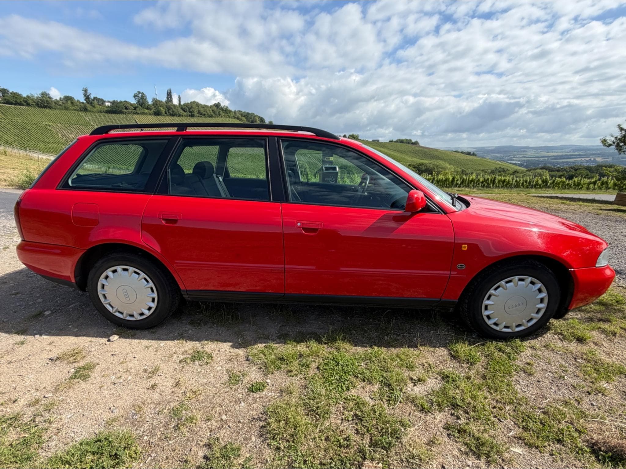 Audi A4 Avant (1997) - Photo 3