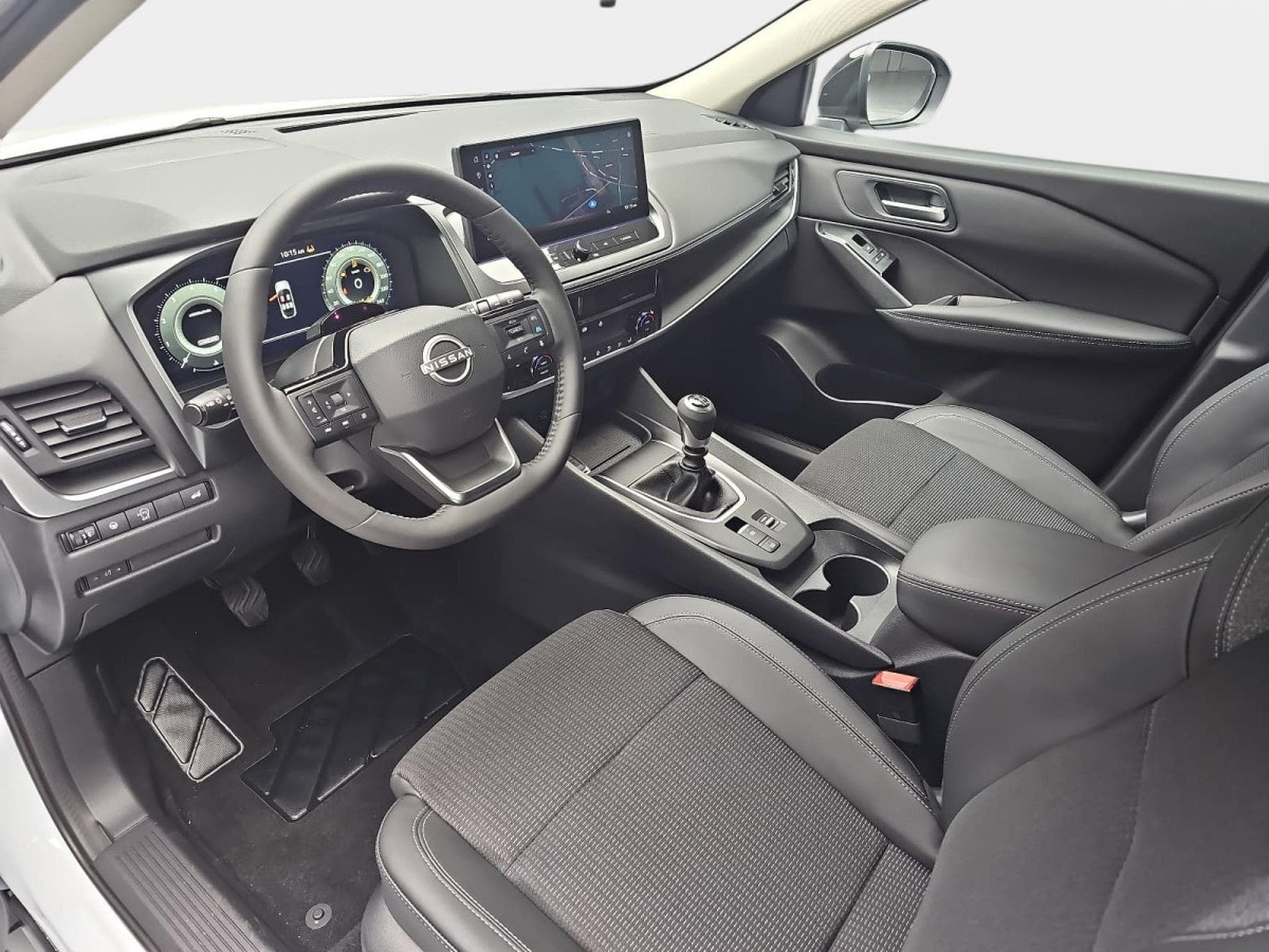 Nissan Qashqai 1.3 DIG-T MHEV 158 N-Connecta (2026) - Photo 17