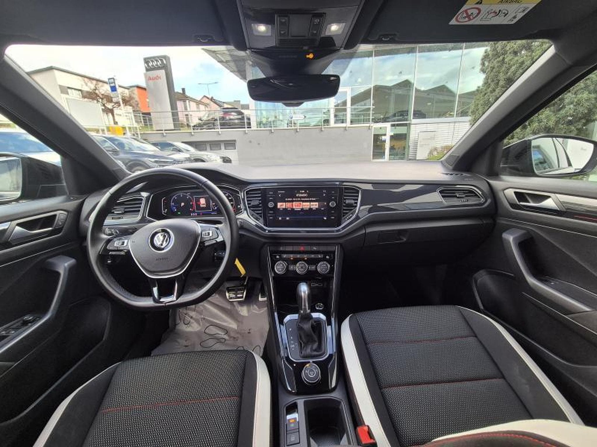 VW T-Roc Sport (2018) - Foto 7