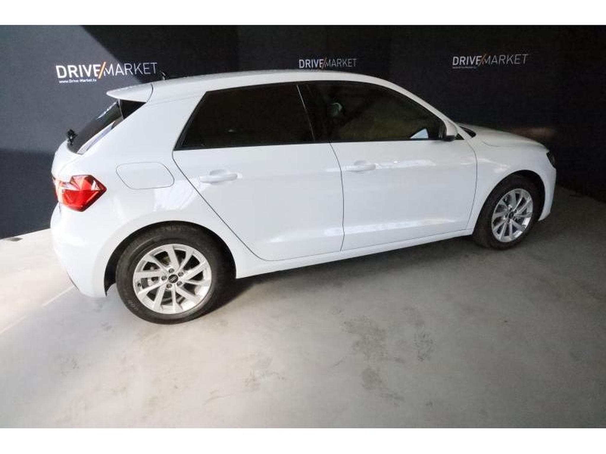 Audi A1 Advanced (2025) - Photo 12