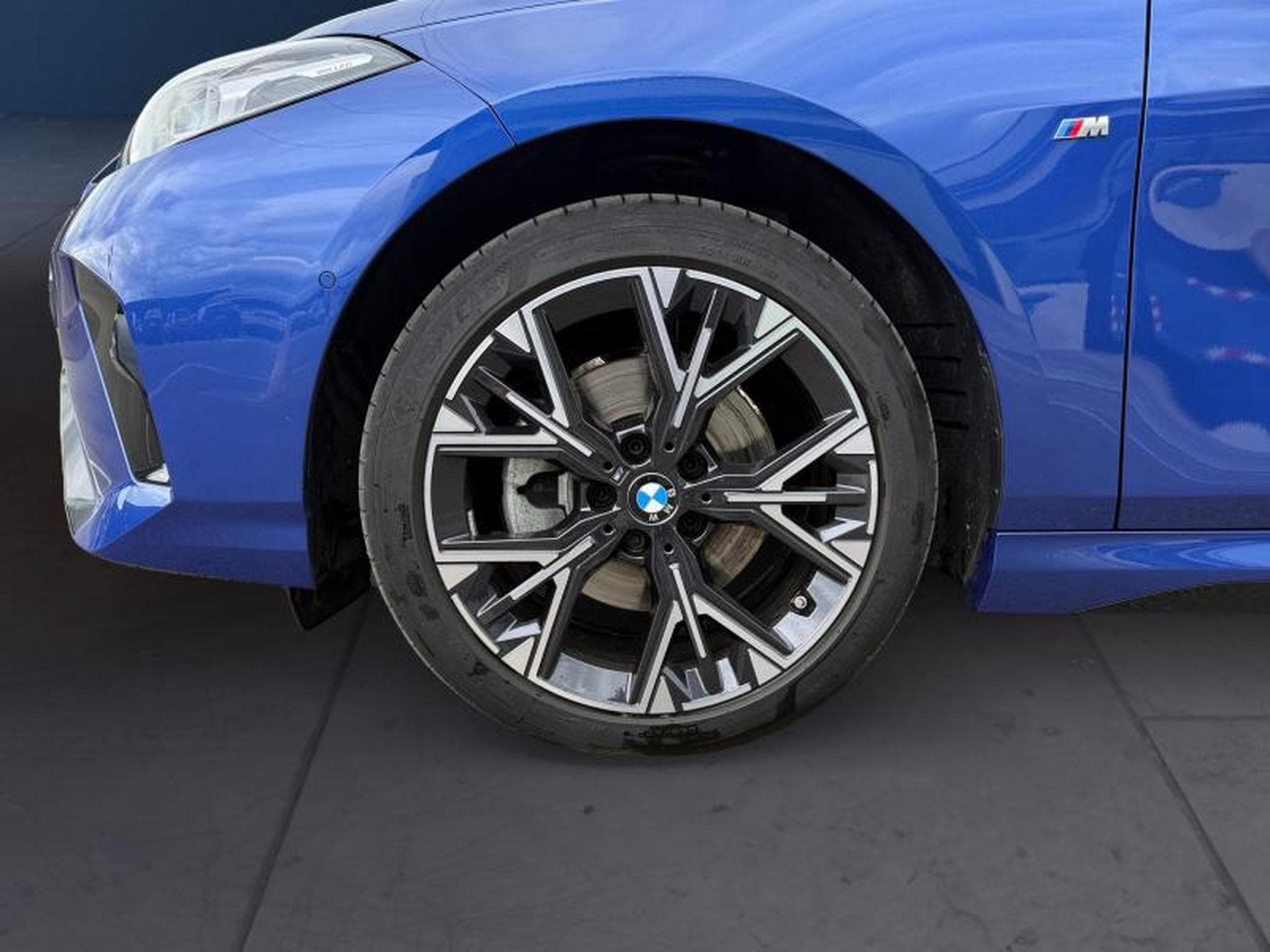 BMW 120 120 M Sport Design (2025) - Photo 10