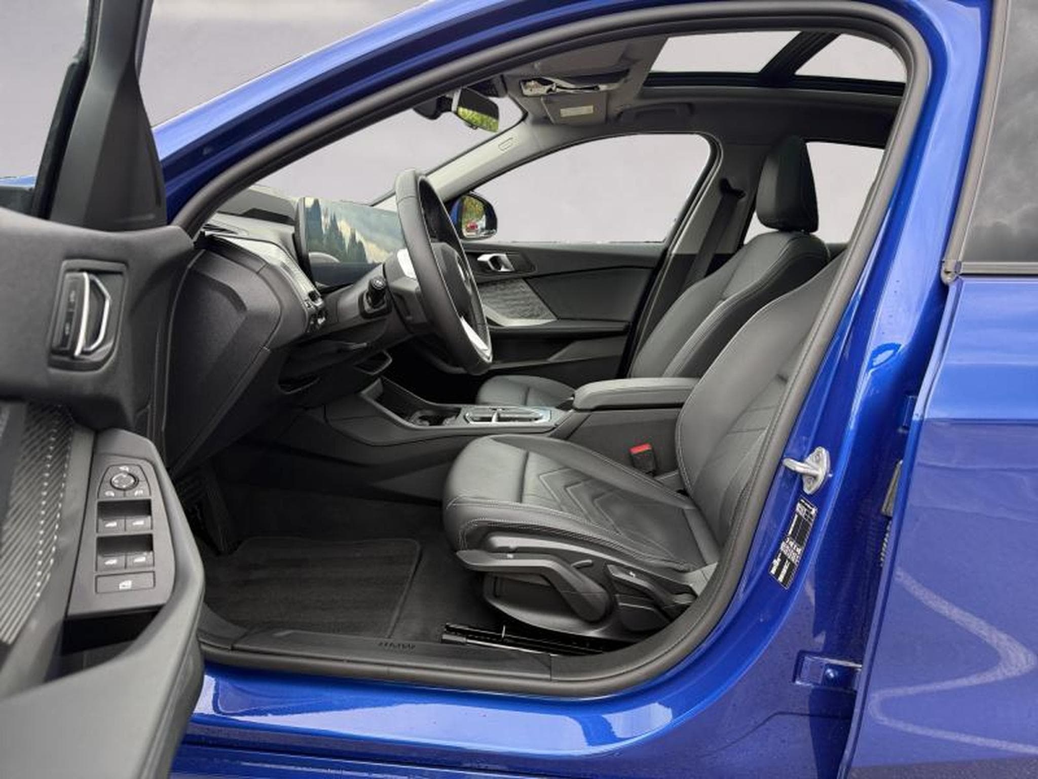 BMW 120 120 M Sport Design (2025) - Photo 11