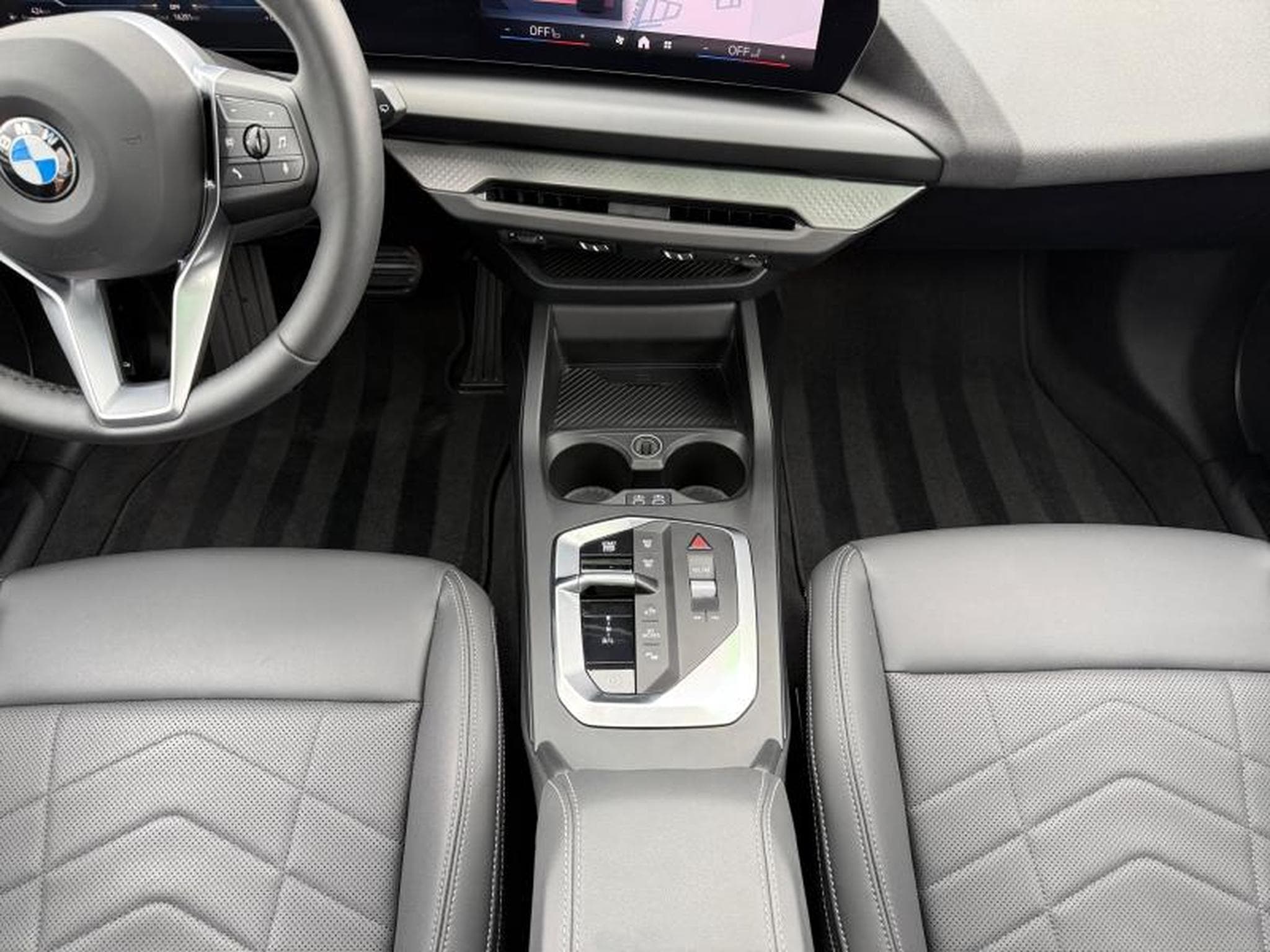 BMW 120 120 M Sport Design (2025) - Photo 8