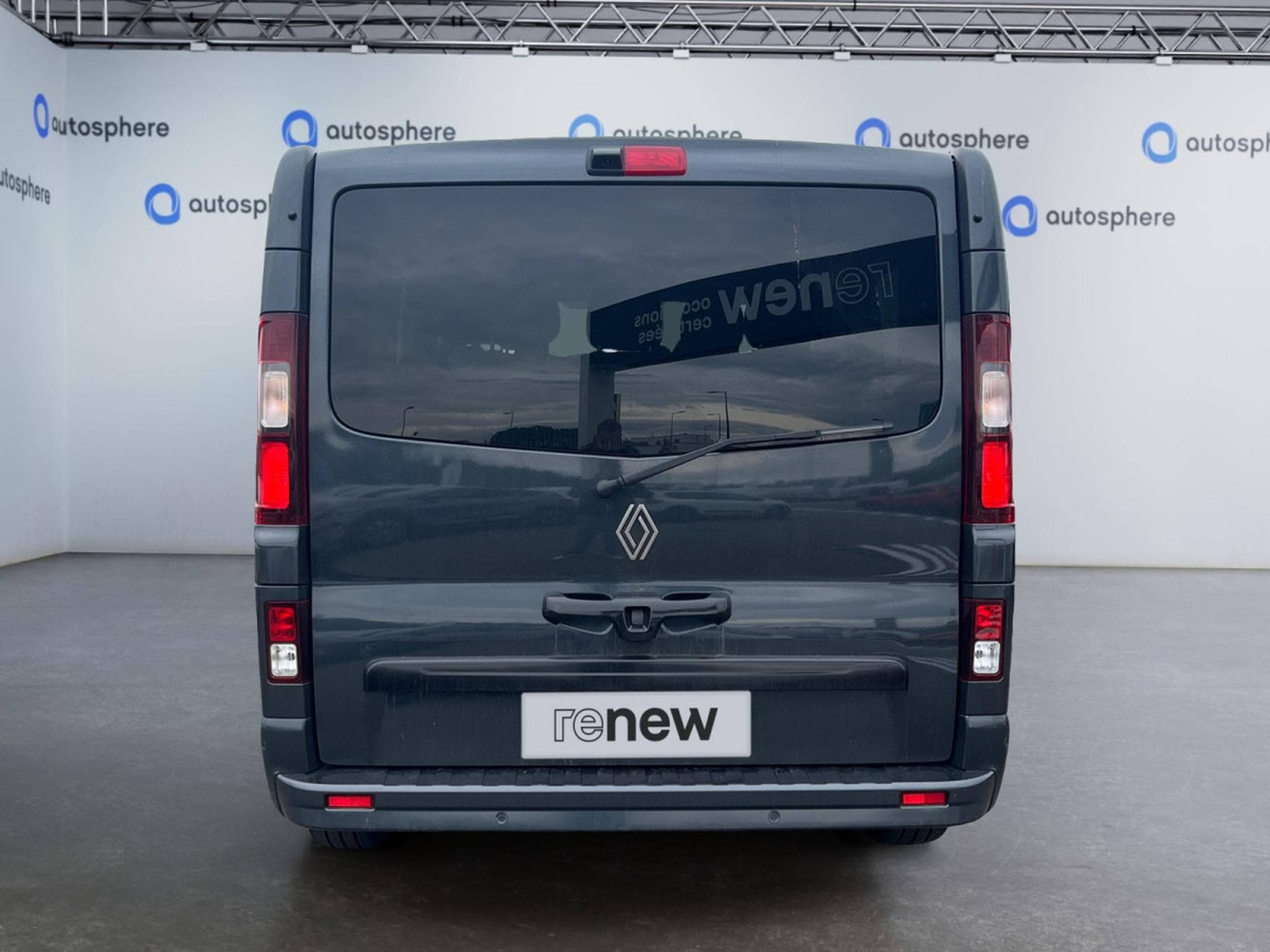 Renault Trafic 2.0 blue DCI 170 EDC Grand Spaceclass (2024) - Photo 5