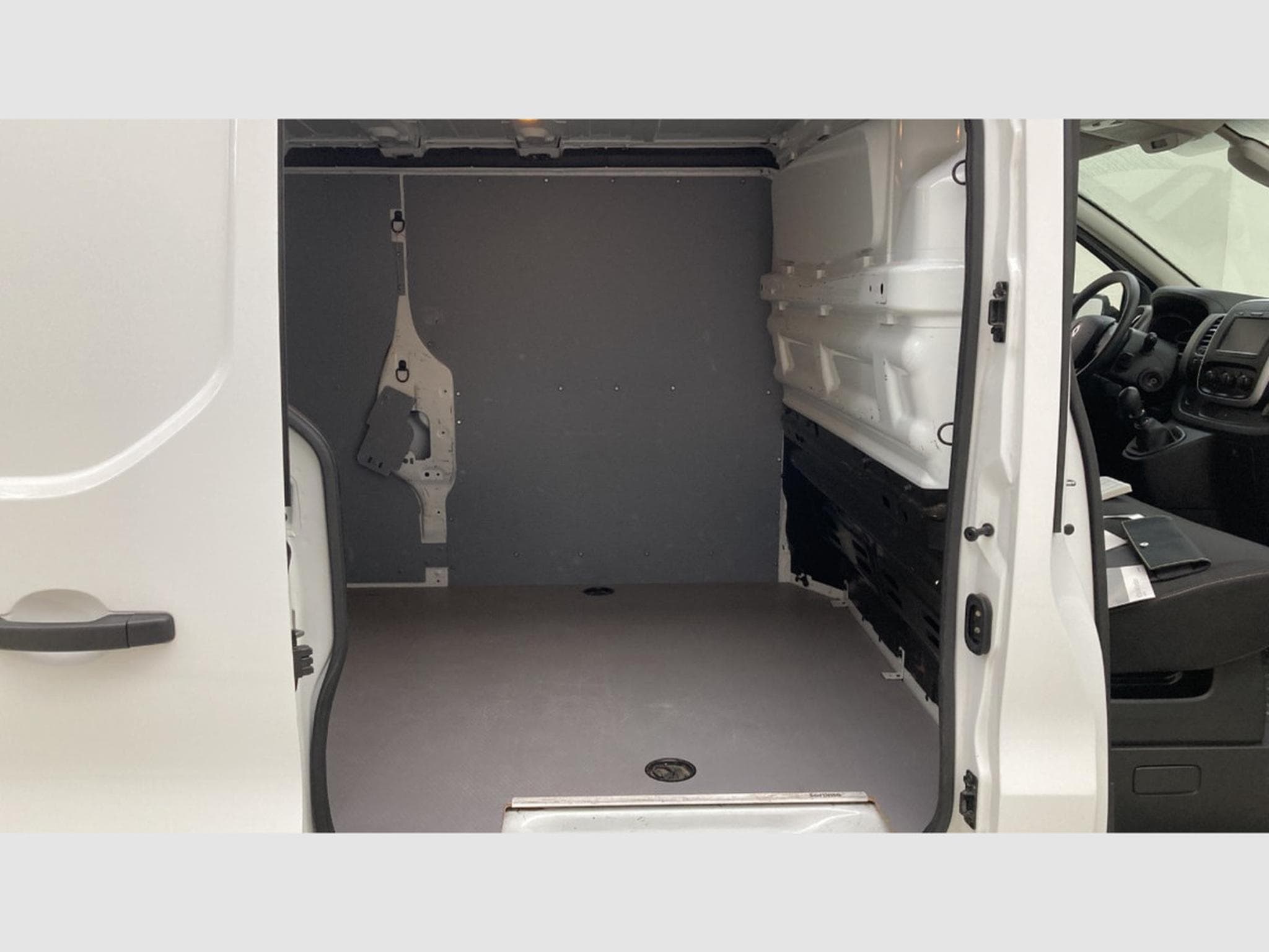 Renault Trafic 1.6 dCi 120 L2H1 (2019) - Photo 9