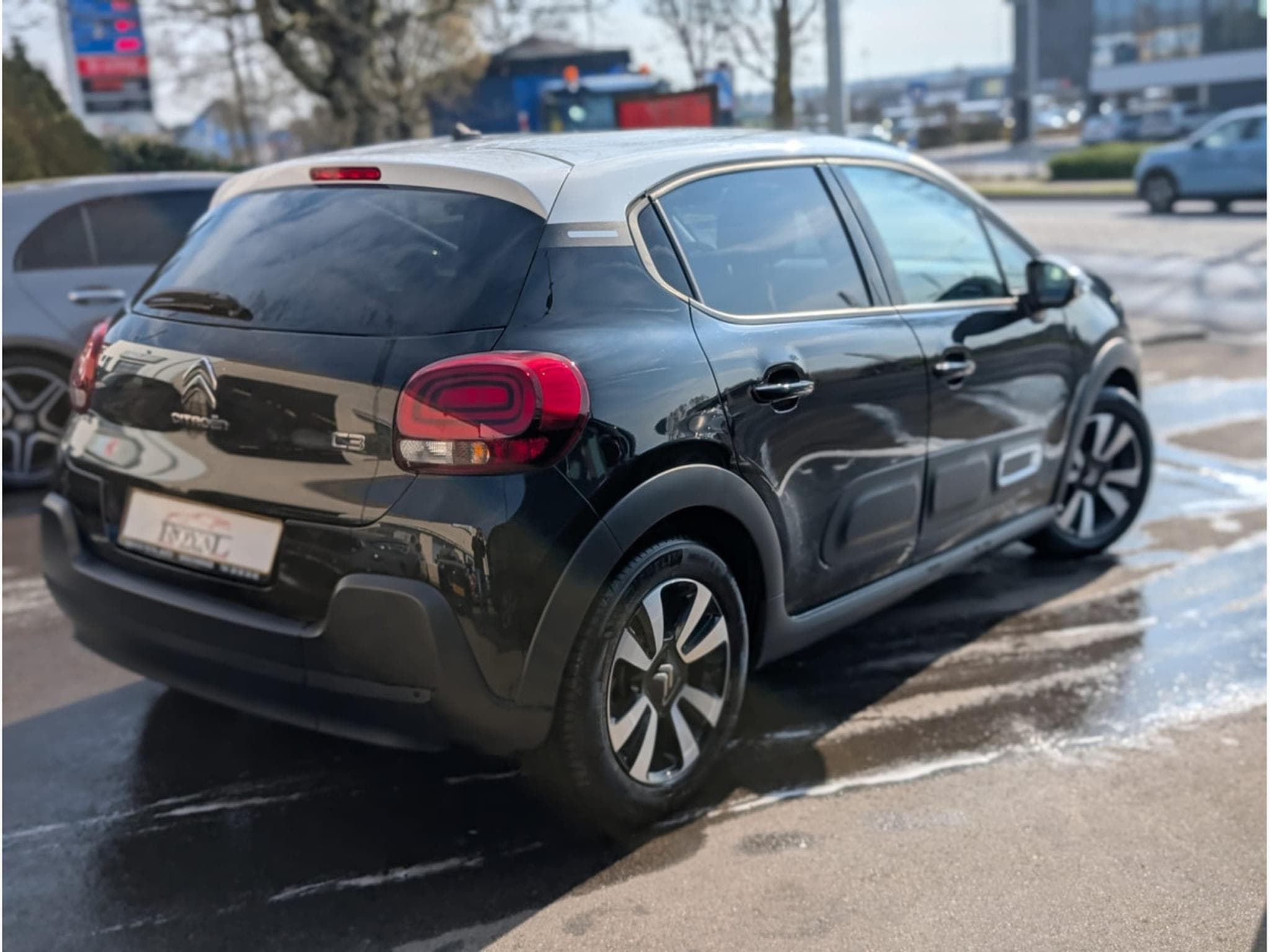 Citroën C3 1.2T 110CV SHINE * GARANTIE 36 MOIS * (2023) - Photo 5