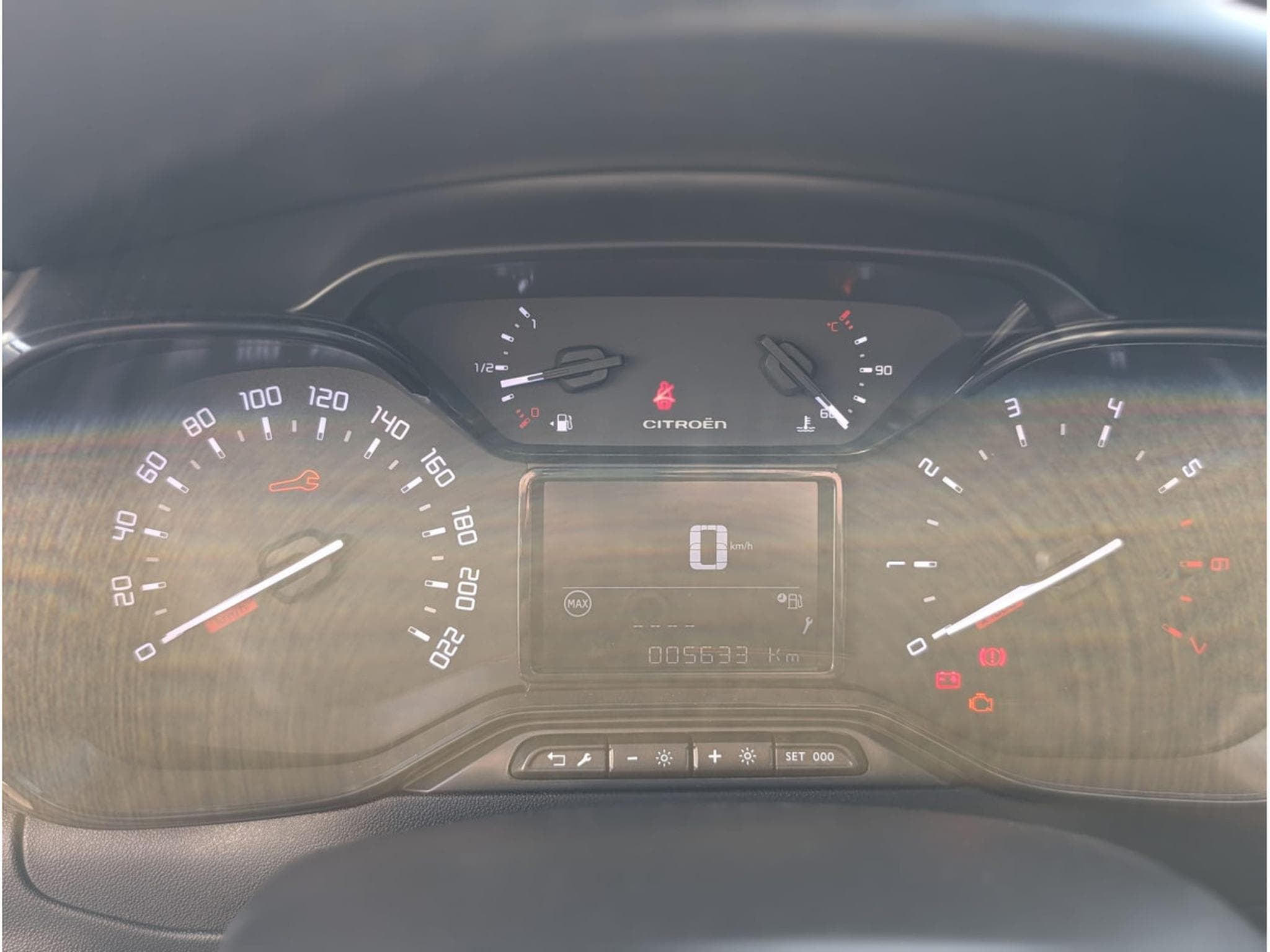 Citroën C3 1.2T 110CV SHINE * GARANTIE 36 MOIS * (2023) - Photo 9