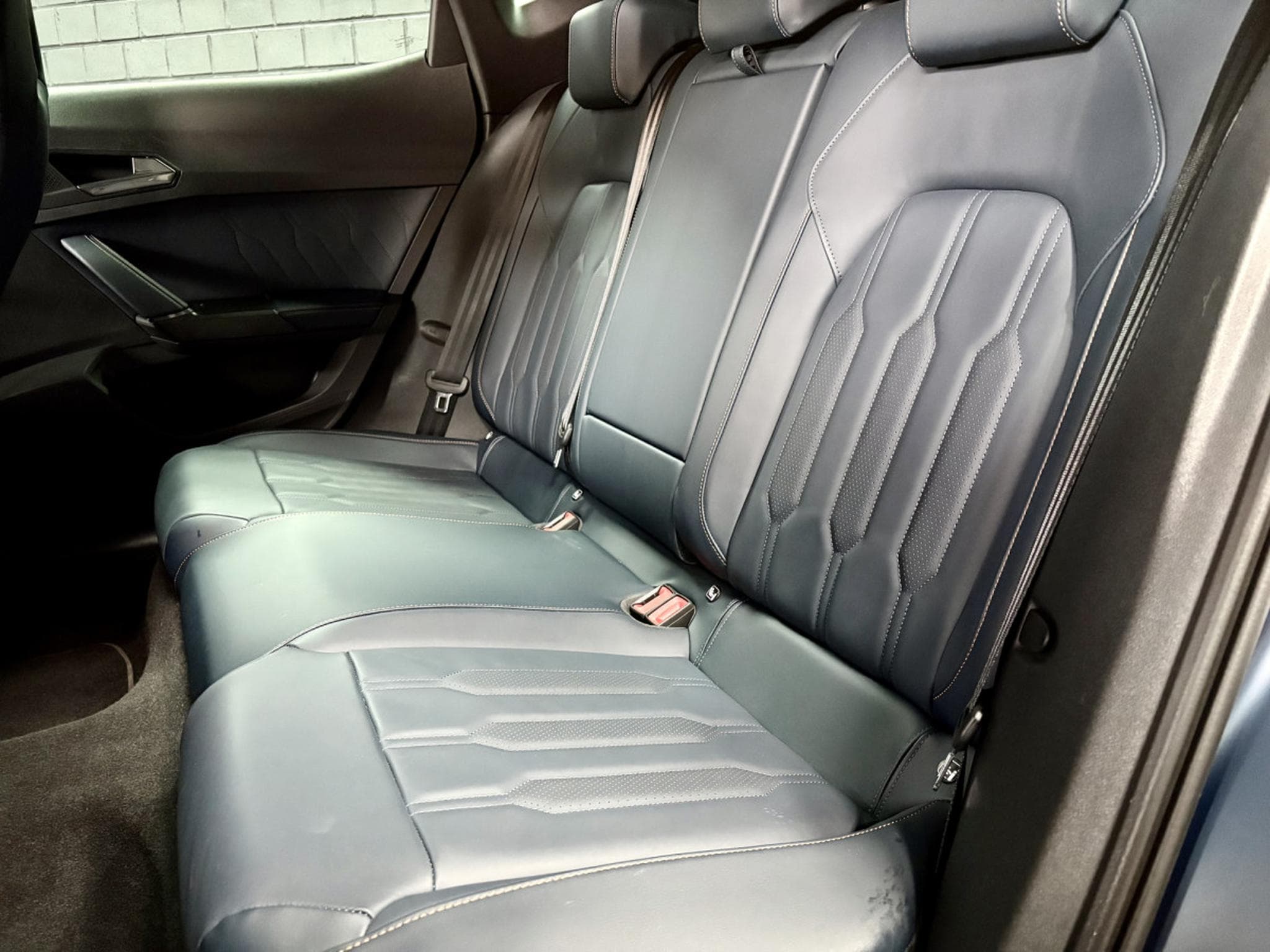 Cupra Formentor VZ 245CV eHybrid DSG6 ** MAT ** VSS ** CUIR ** PANO** (2023) - Photo 21