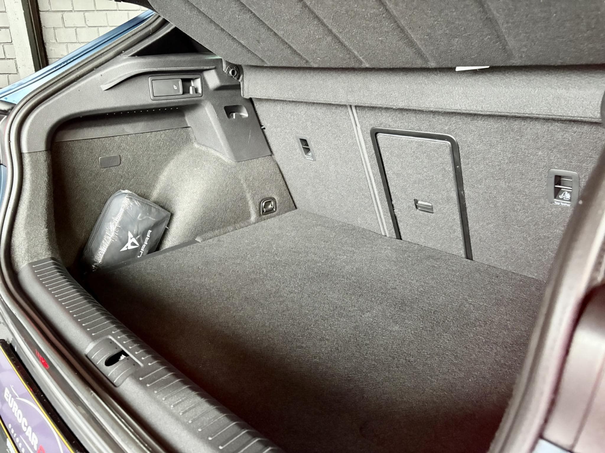 Cupra Formentor VZ 245CV eHybrid DSG6 ** MAT ** VSS ** CUIR ** PANO** (2023) - Photo 23