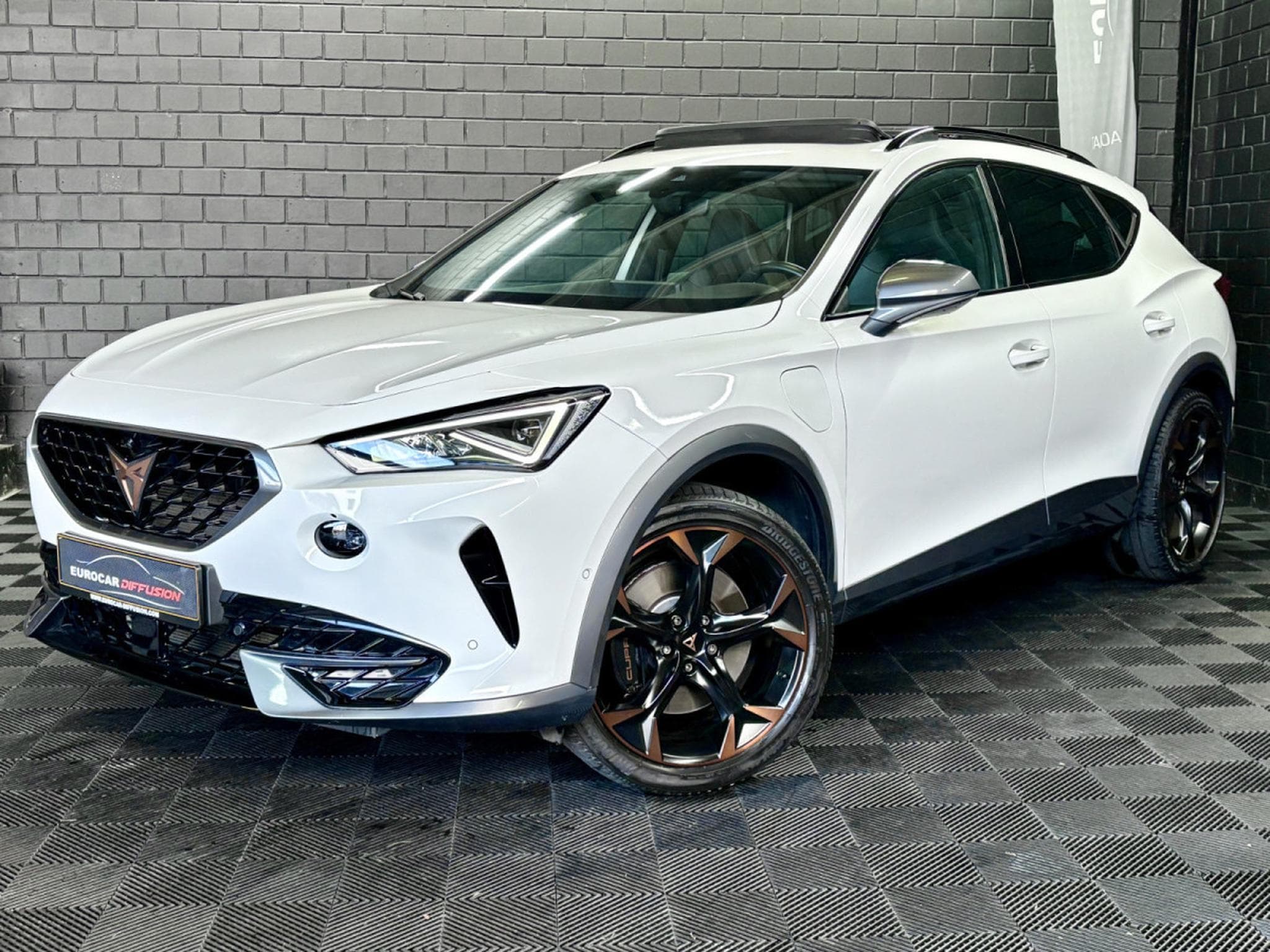 Cupra Formentor VZ 245CV eHybrid DSG6 *PANO* *ACC* HAYON * ATELLAGE* (2023) - Photo 1