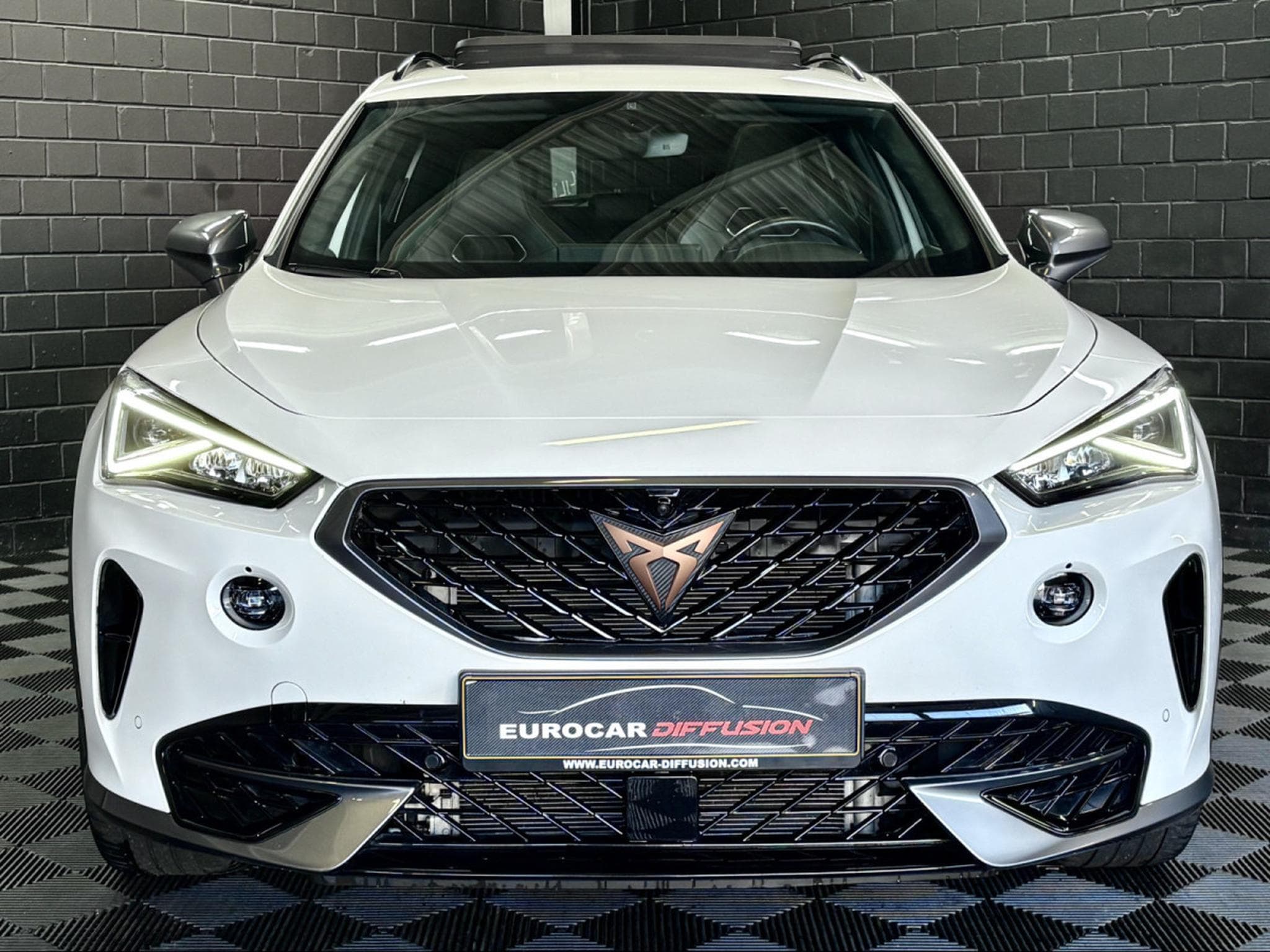 Cupra Formentor VZ 245CV eHybrid DSG6 *PANO* *ACC* HAYON * ATELLAGE* (2023) - Photo 2