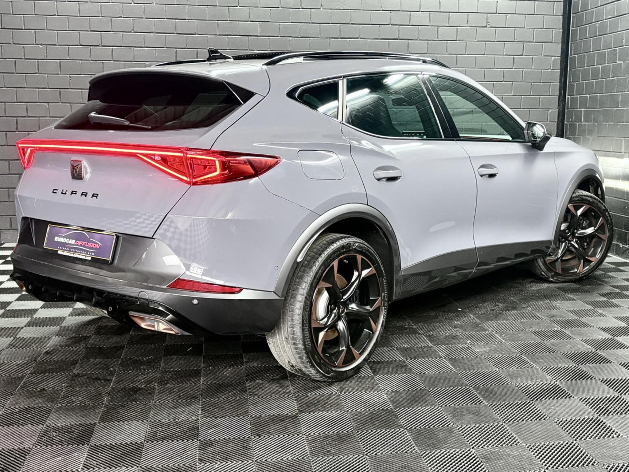 Cupra Formentor VZ 245CV eHybrid DSG6 *VSS* *ACC* 360°* *BEATS* (2023) - Photo 6