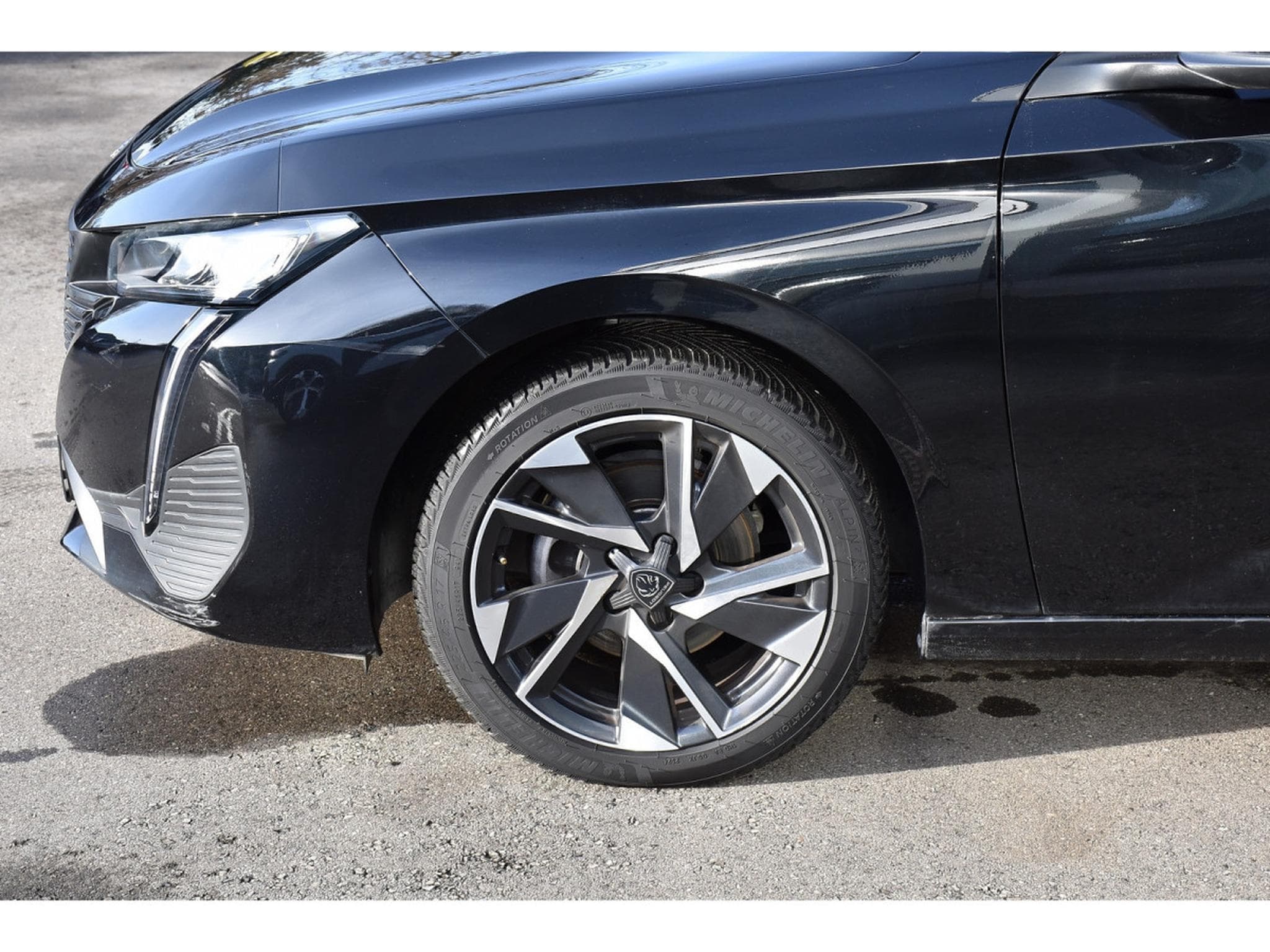 Peugeot 308 1.2 PureTech Allure EAT8 GPS LANE CAM 1° MAIN (2024) - Photo 5