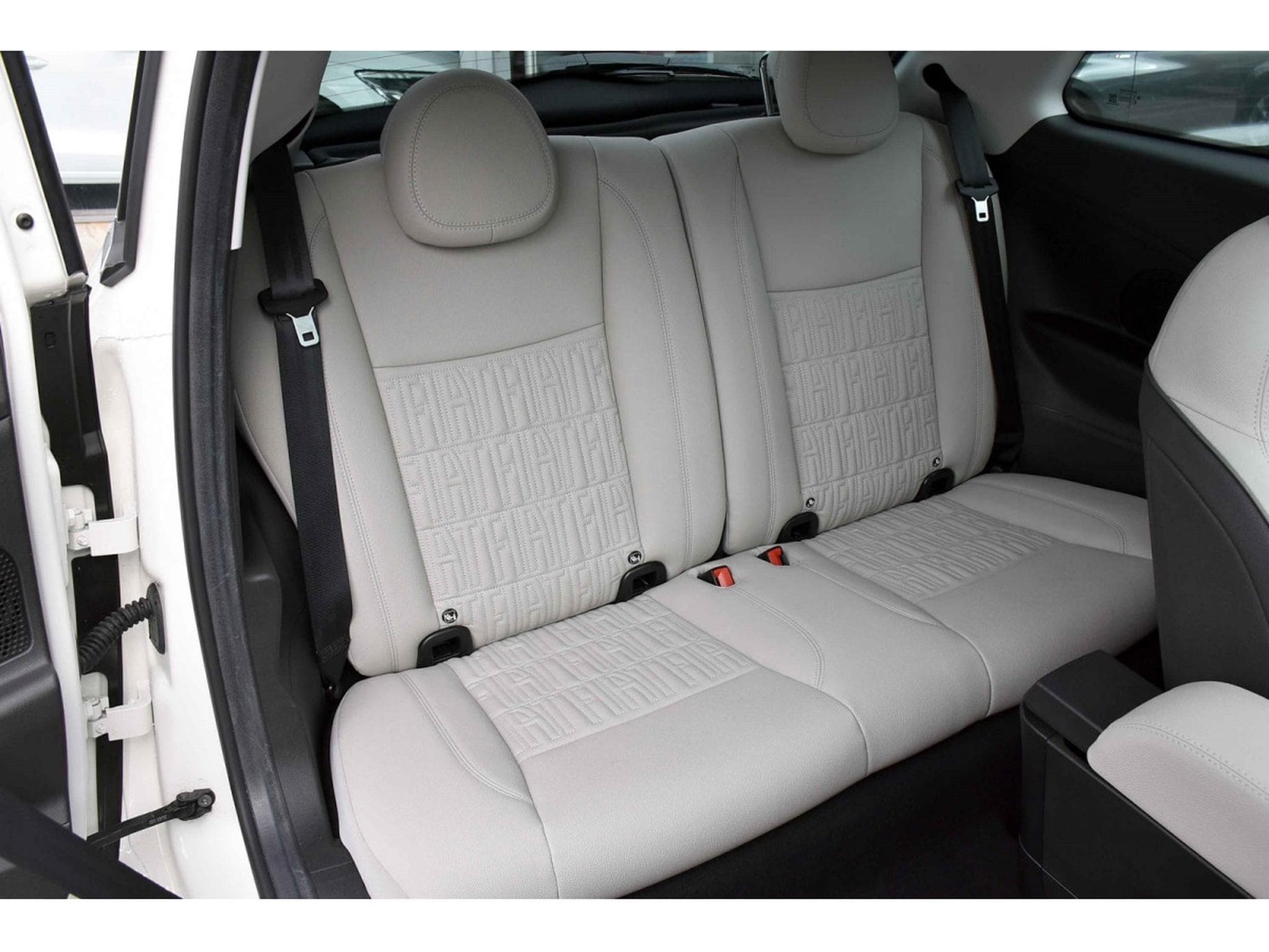 Fiat 500 3+1 42 kWh La Prima ACC CO DRIVER PANO CAM 1° MAIN (2024) - Photo 10