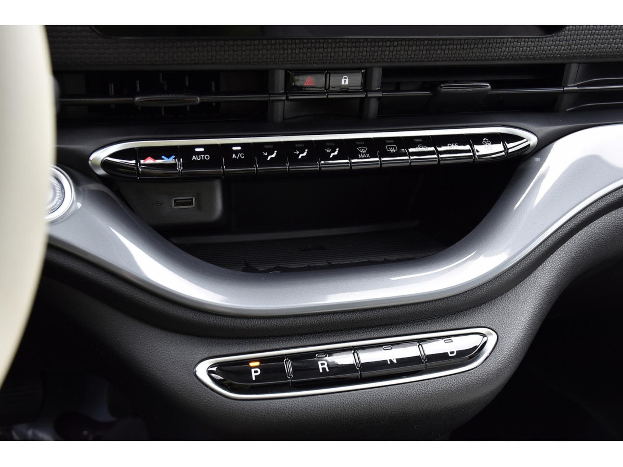 Fiat 500 3+1 42 kWh La Prima ACC CO DRIVER PANO CAM 1° MAIN (2024) - Photo 23