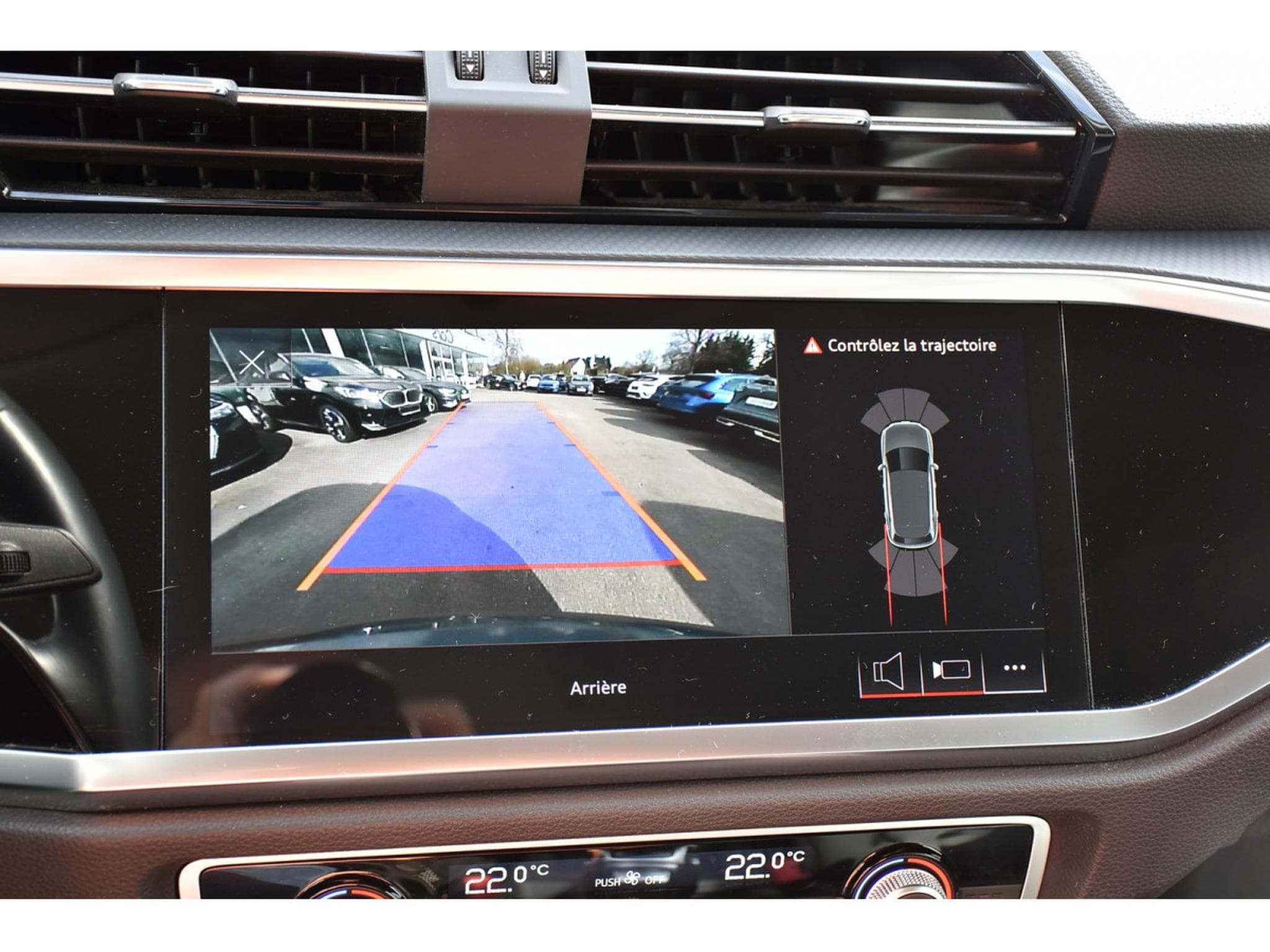 Audi Q3 35 TDI S-Tronic CUIR GPS LANE CAM 1° MAIN (2021) - Photo 15