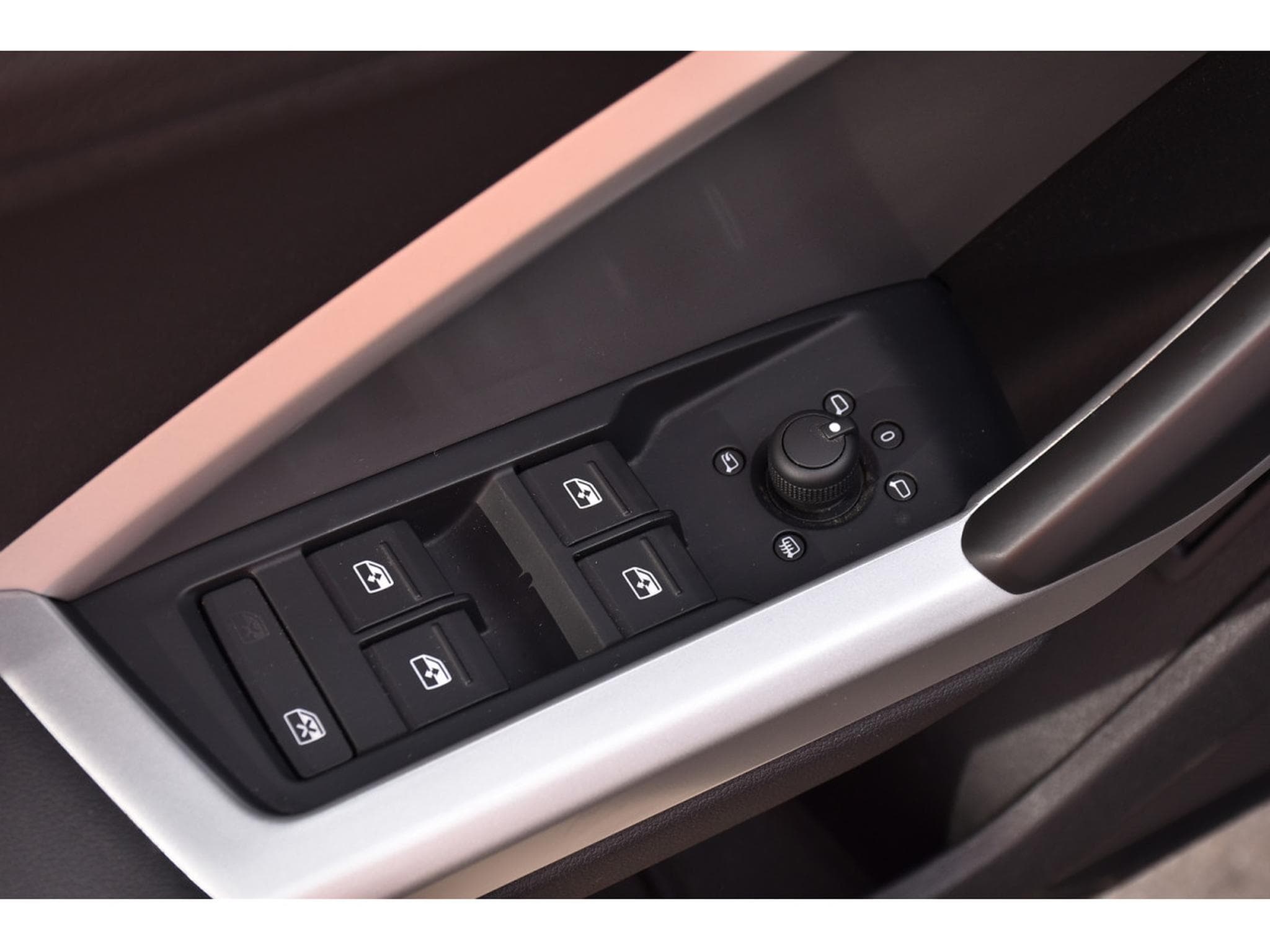 Audi Q3 35 TDI S-Tronic CUIR GPS LANE CAM 1° MAIN (2021) - Photo 20