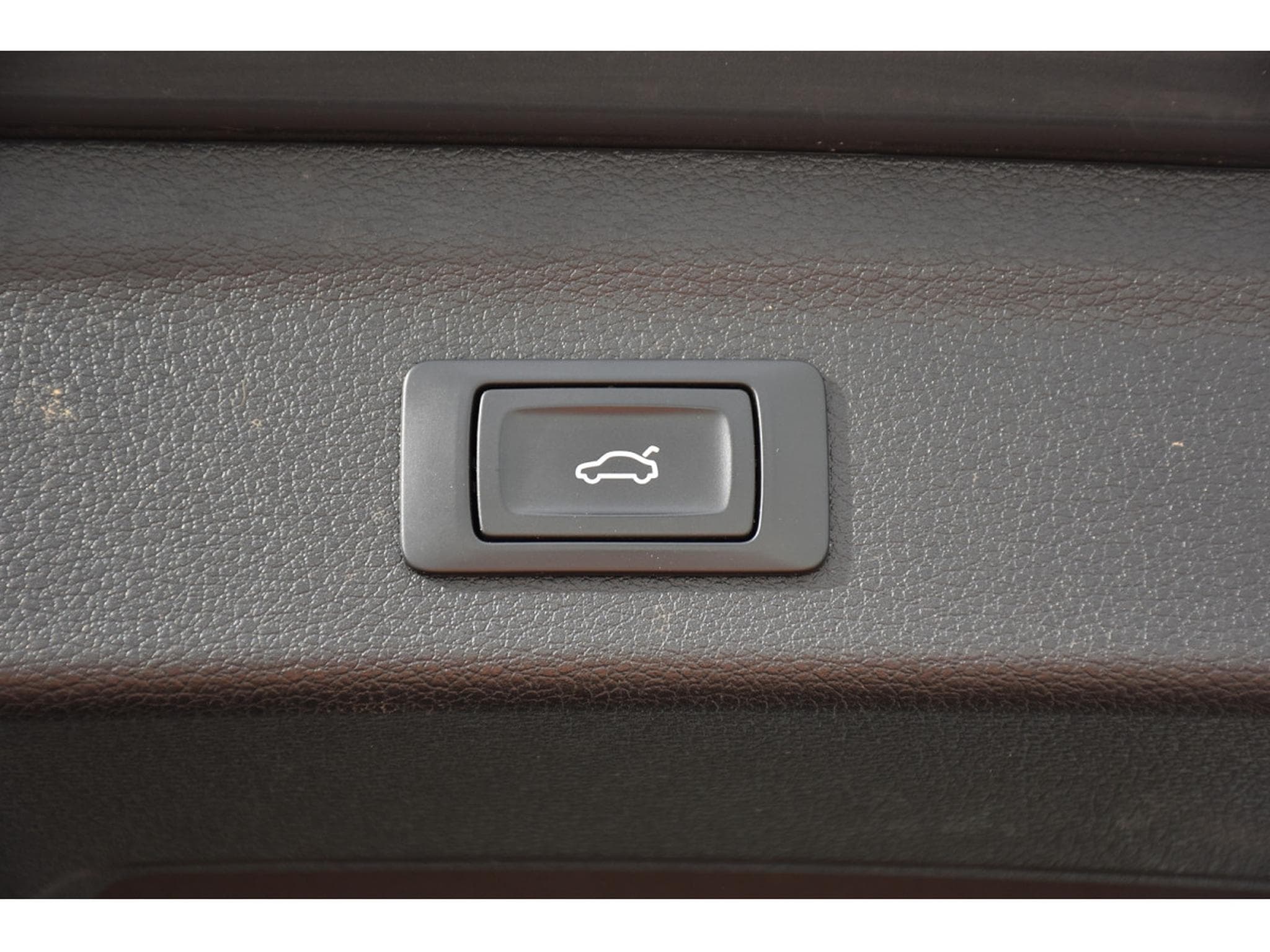 Audi Q3 35 TDI S-Tronic CUIR GPS LANE CAM 1° MAIN (2021) - Photo 21