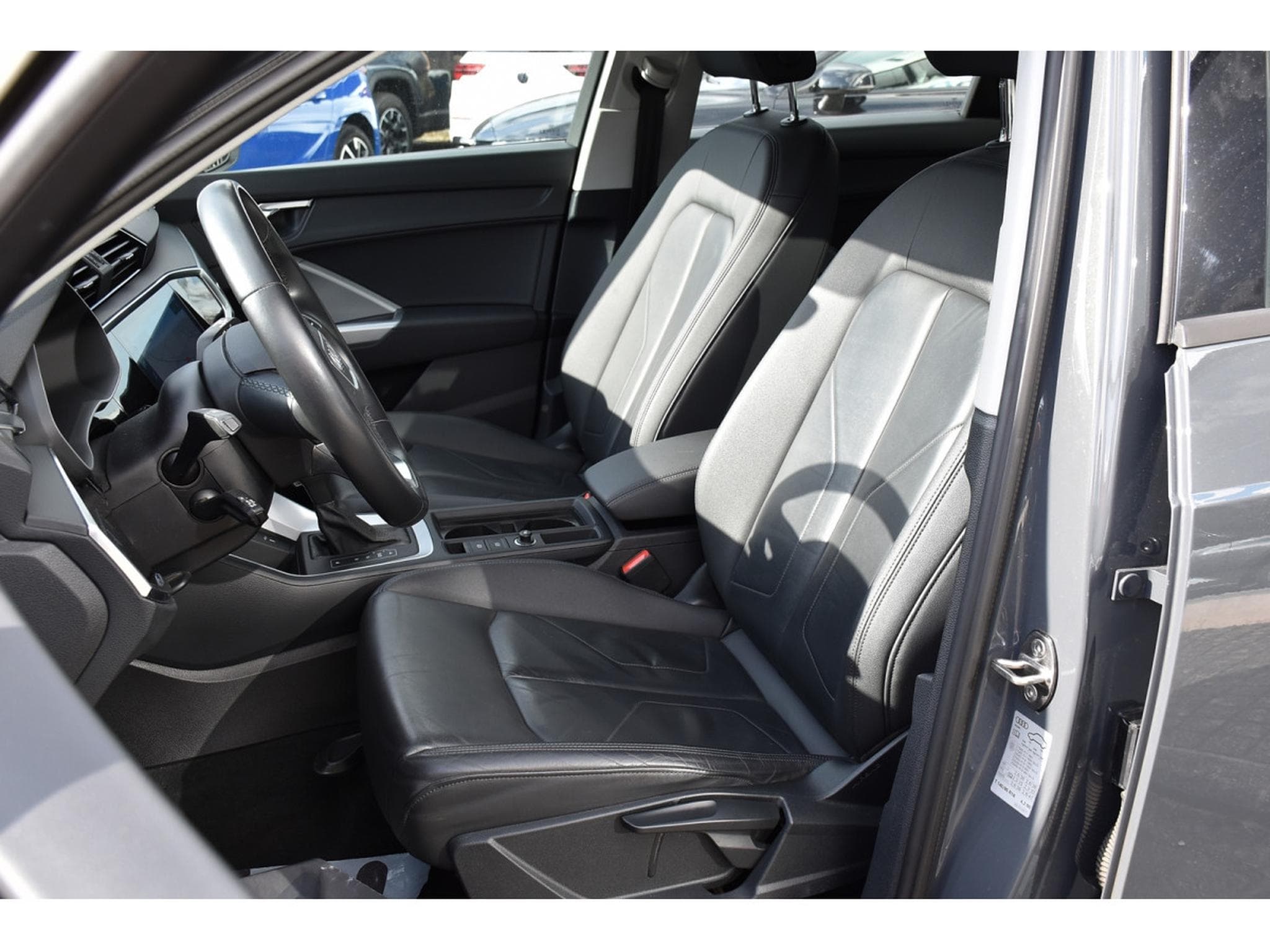 Audi Q3 35 TDI S-Tronic CUIR GPS LANE CAM 1° MAIN (2021) - Photo 6