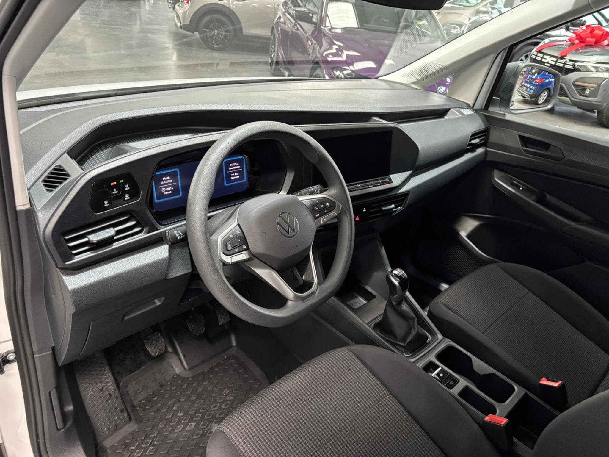 VW Caddy 2.0 TDI CARGO 102HP (2024) - Photo 10