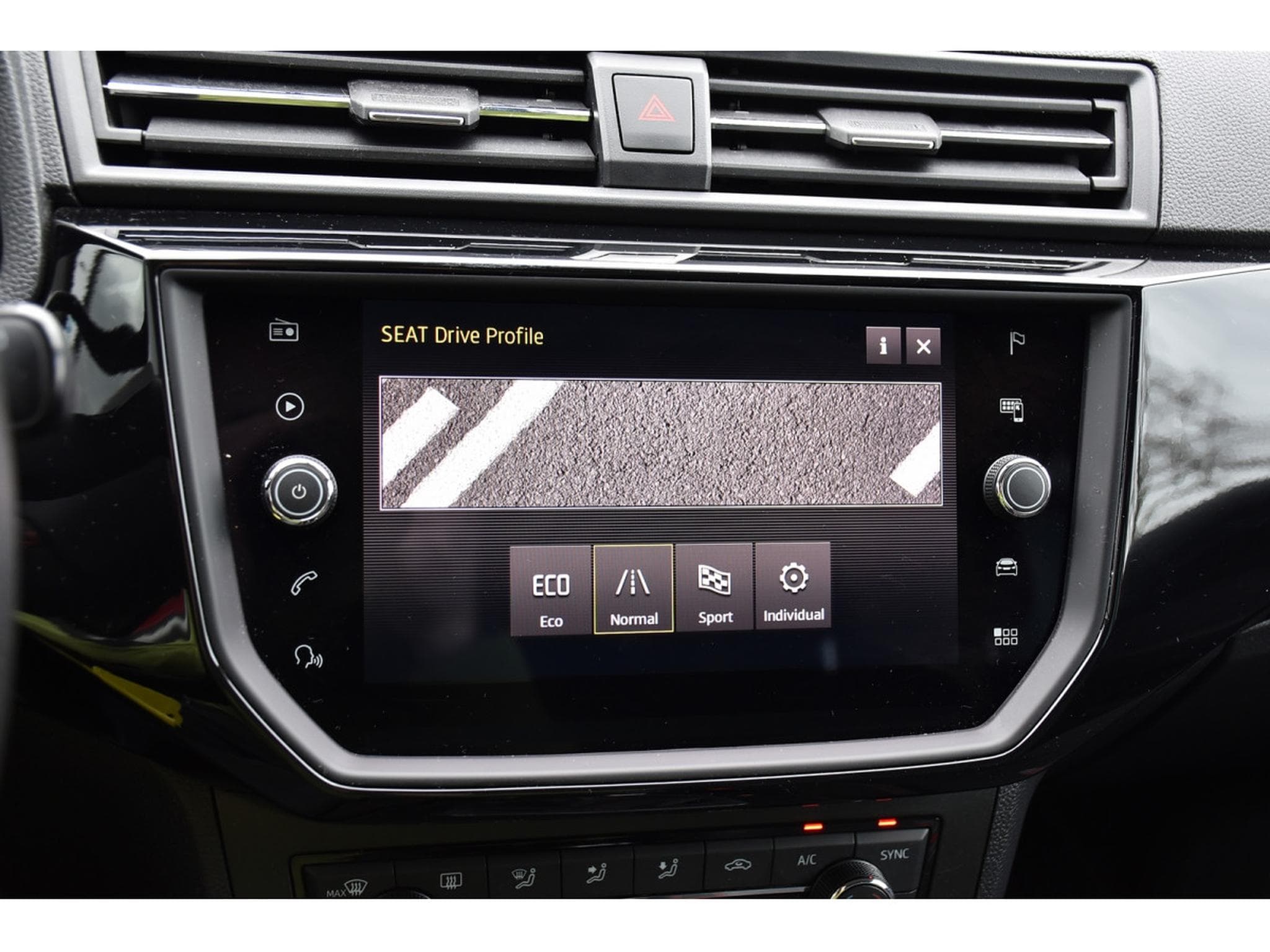 Seat Ibiza 1.0 TSI FR REGUL GPS BEATS FULL LINK ATT RMQ 1° MAIN (2018) - Photo 14