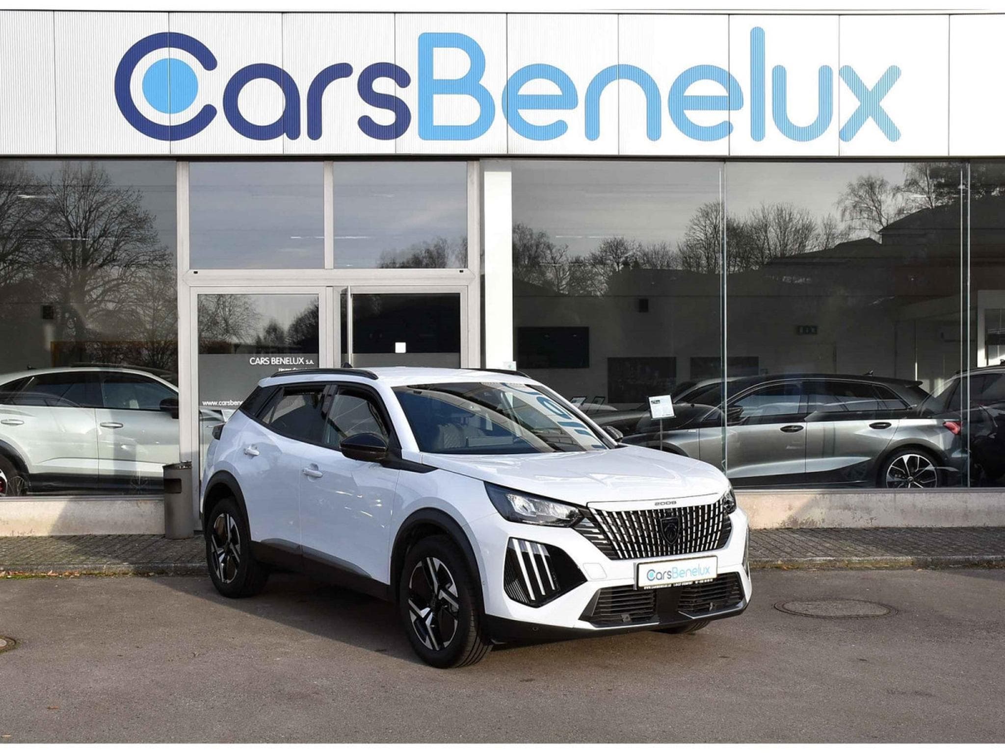 Peugeot 2008 1.2 PureTech Allure ACC GPS LANE SIDE REGUL CAM 360 1° MAIN (2025) - Foto 1