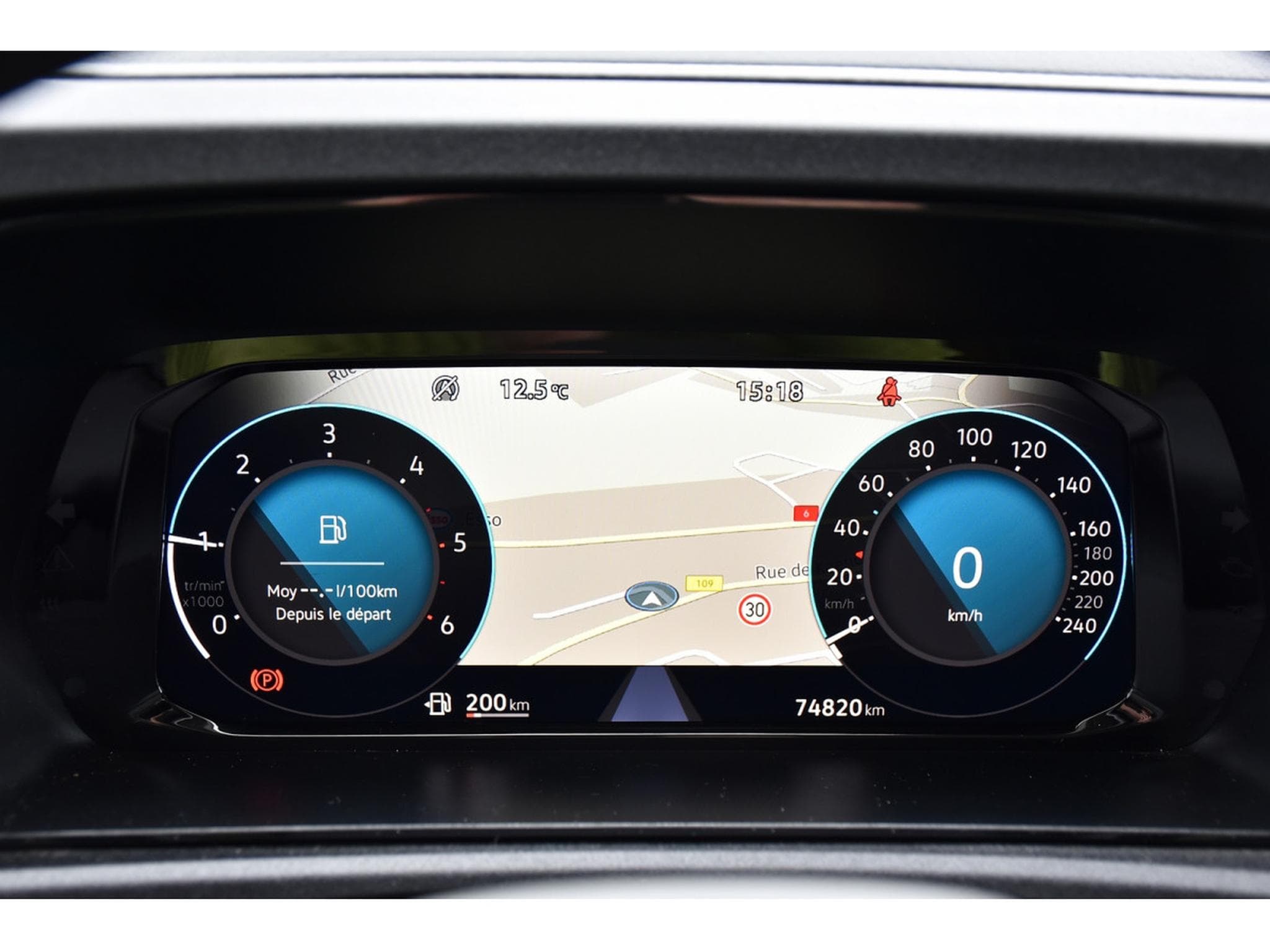 VW Caddy 2.0 TDI Pan Americana PANO ACC LANE GPS ATT RMQ 1° MAIN (2022) - Photo 18