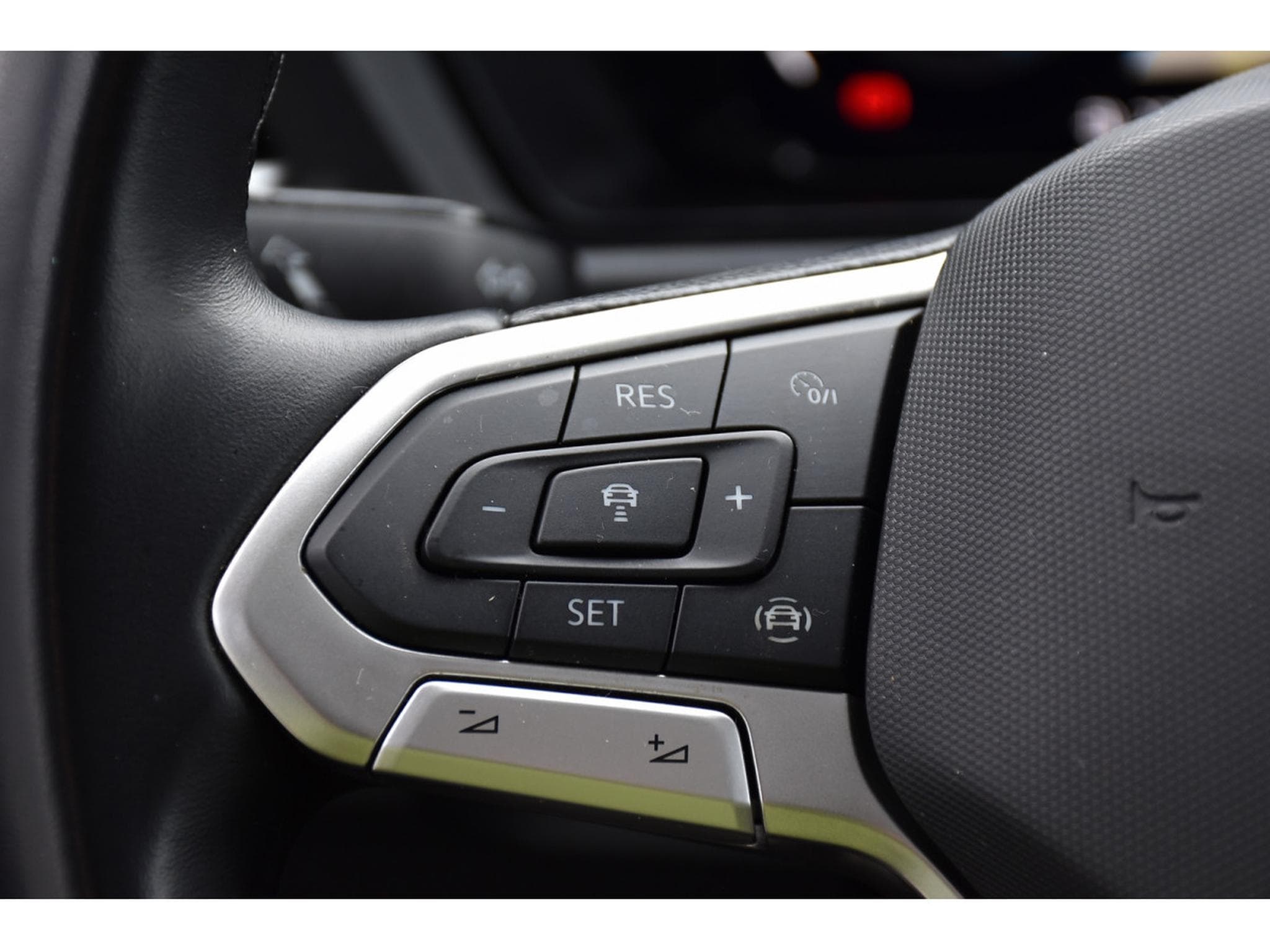 VW Caddy 2.0 TDI Pan Americana PANO ACC LANE GPS ATT RMQ 1° MAIN (2022) - Photo 20