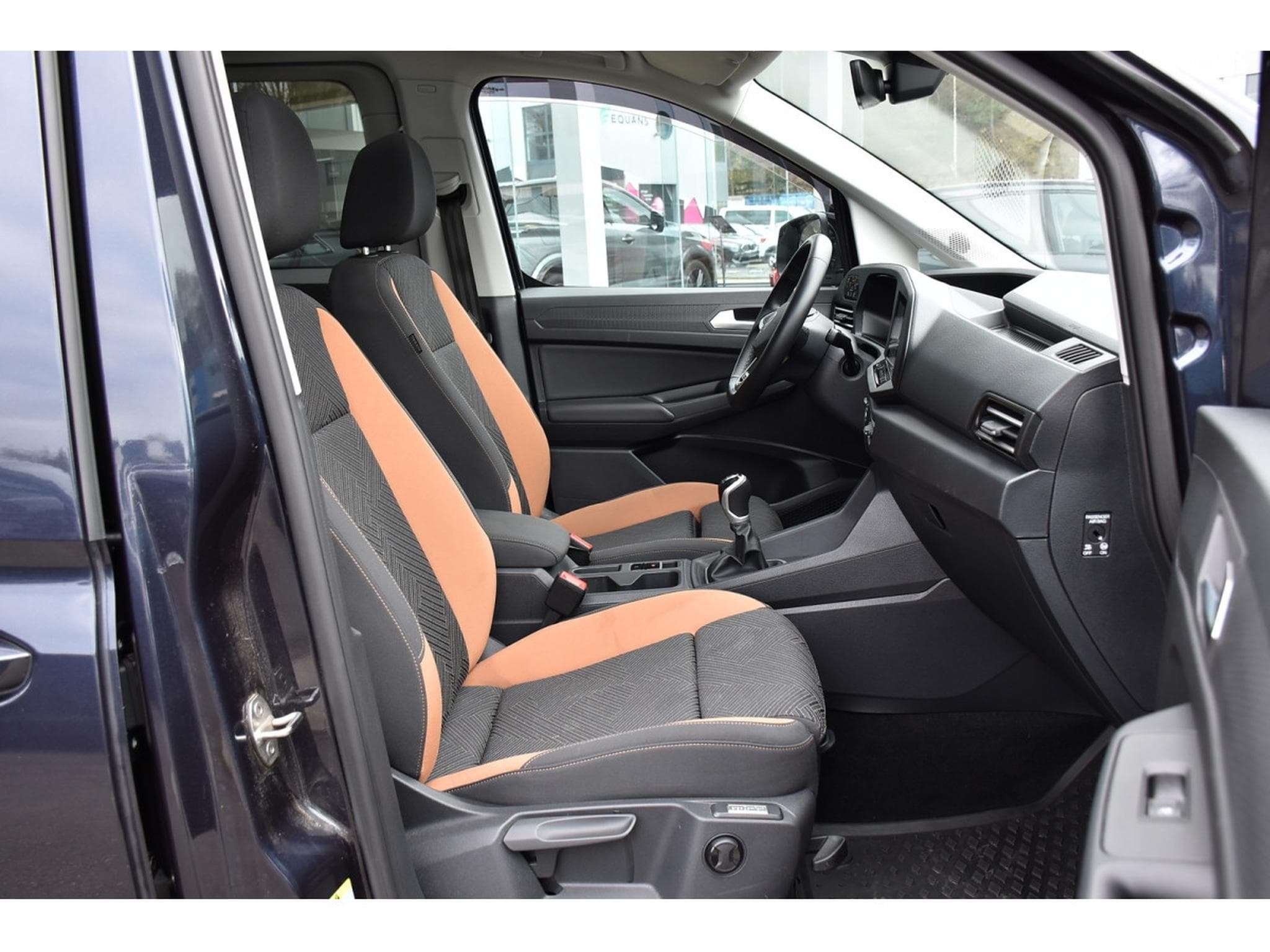 VW Caddy 2.0 TDI Pan Americana PANO ACC LANE GPS ATT RMQ 1° MAIN (2022) - Photo 6