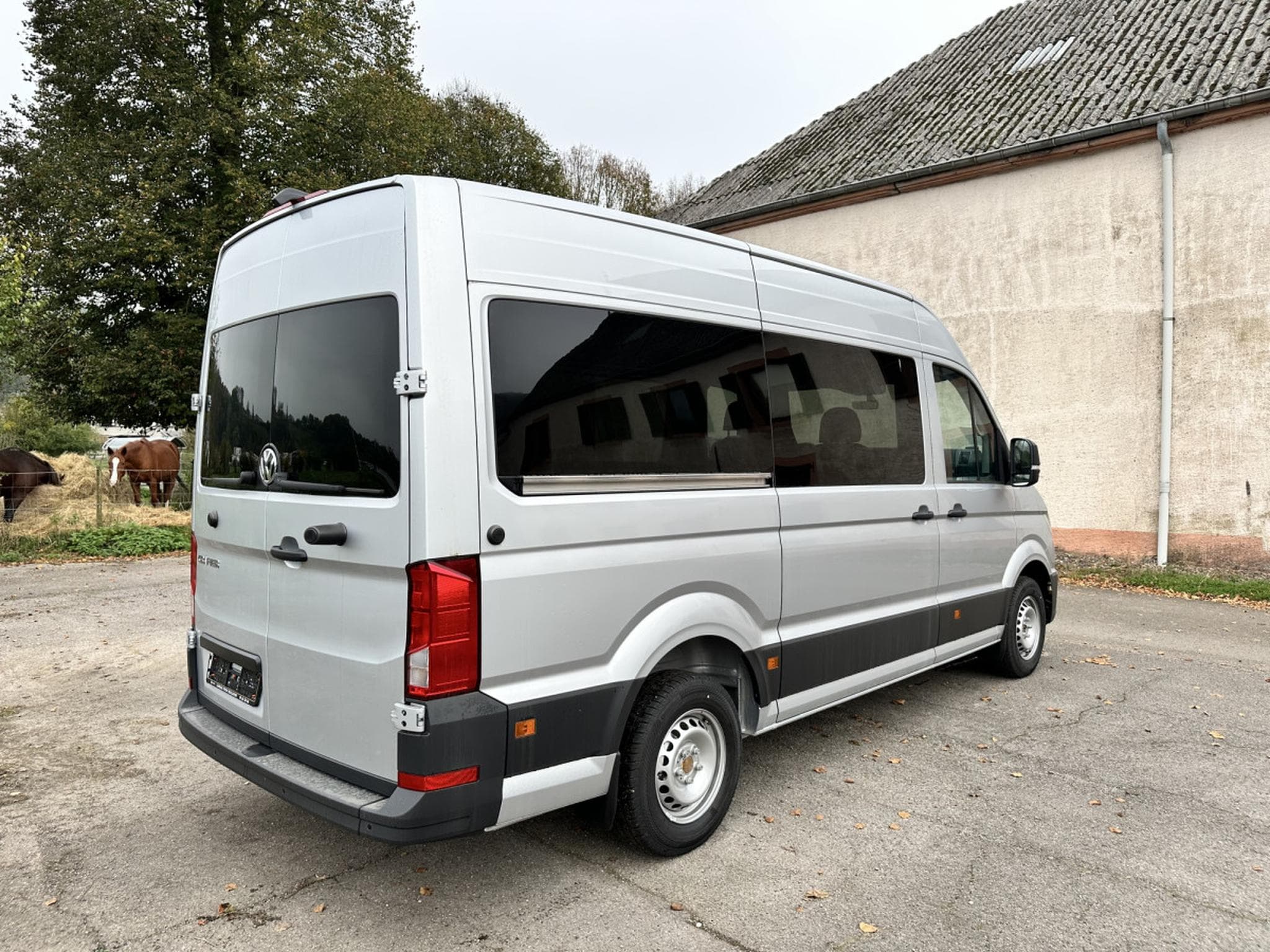 VW Crafter 35 Fourgon Trendline Toit surélévé 2.0 TDI 177cv / 130kW TDI (2025) - Foto 4