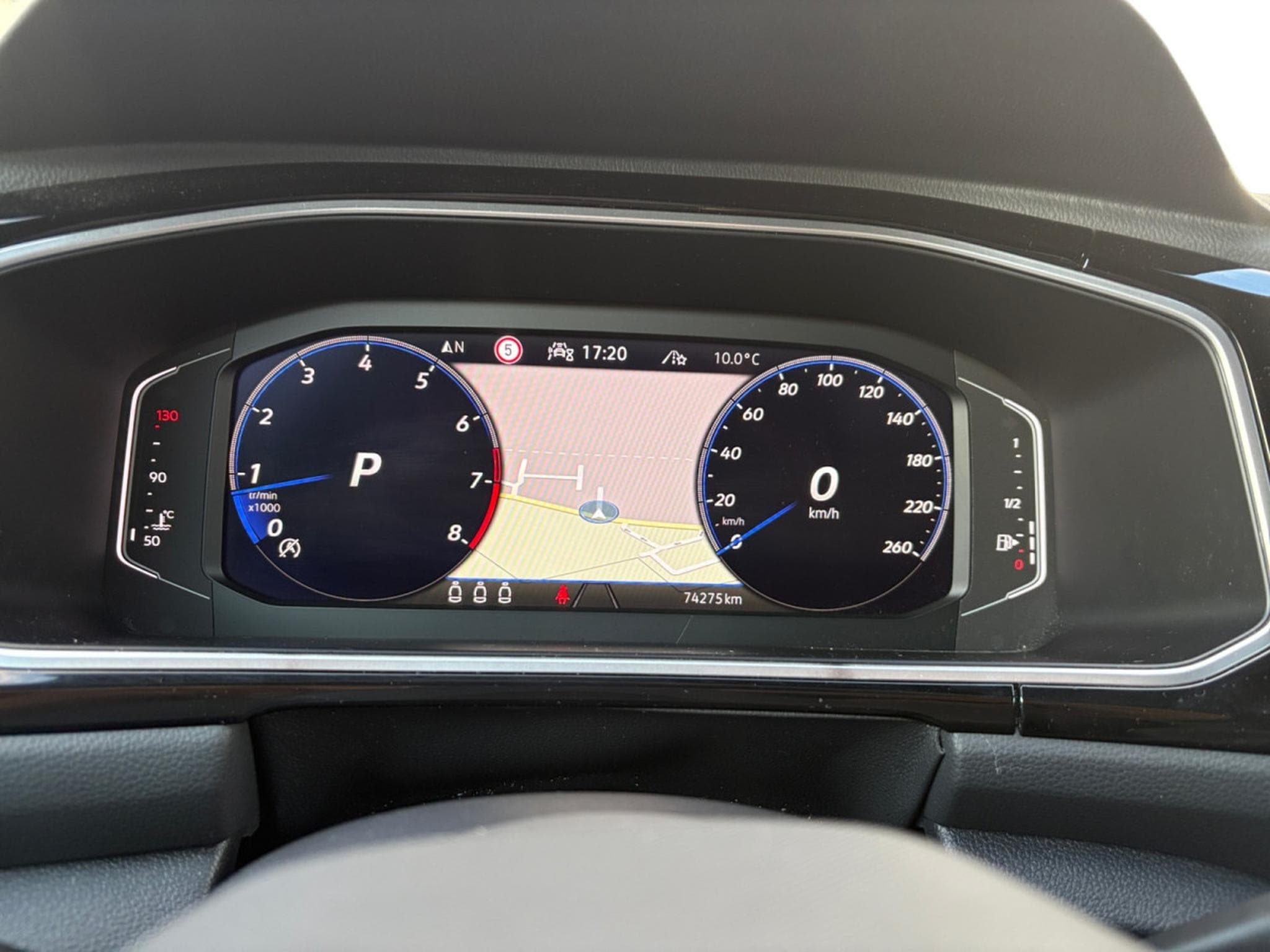 VW T-Roc 1.5 TSI R-Line DSG (2022) - Photo 11