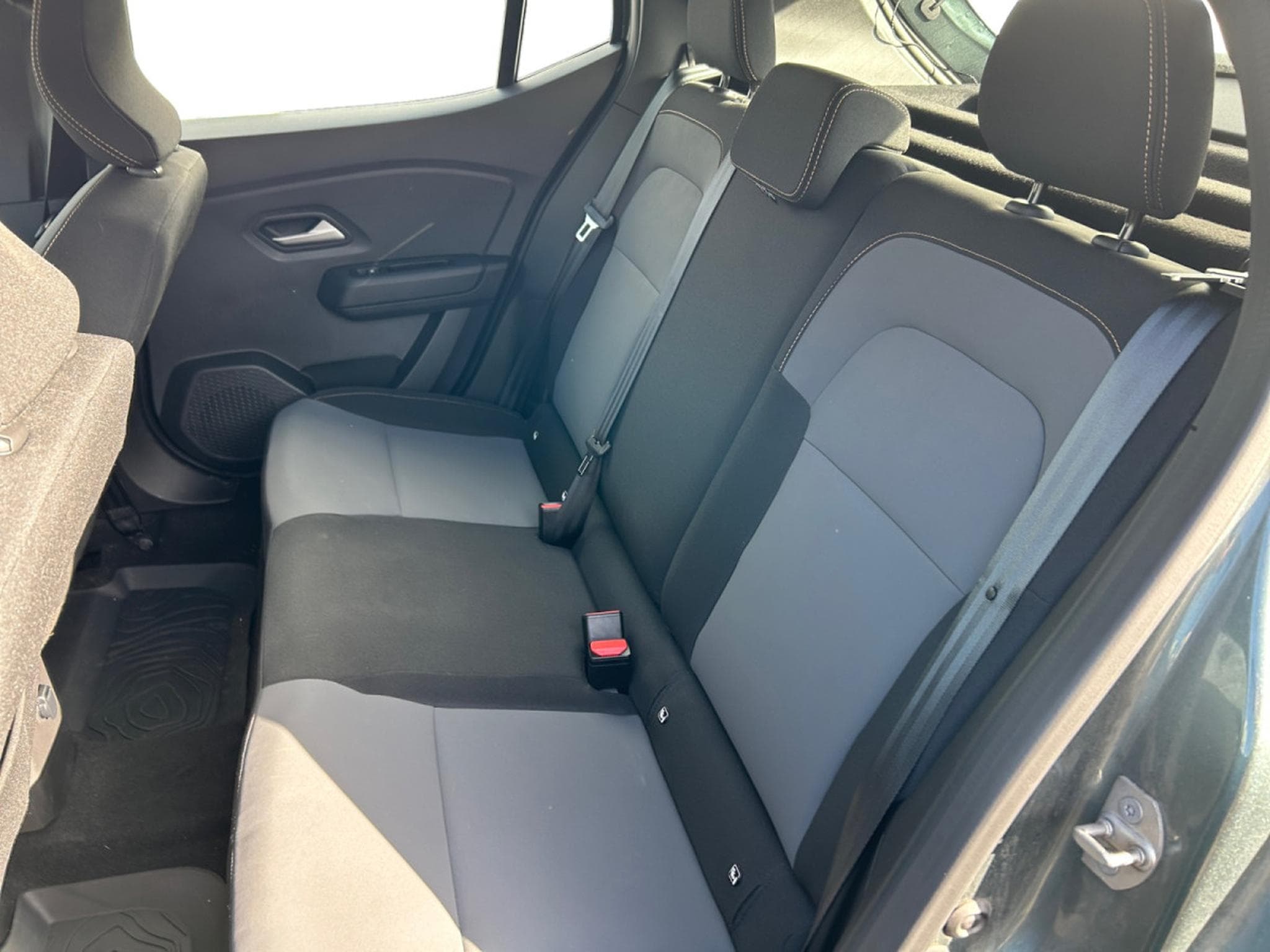 Dacia Sandero 1.0 Tce Stepway Extrême TCE 110 (2023) - Photo 11