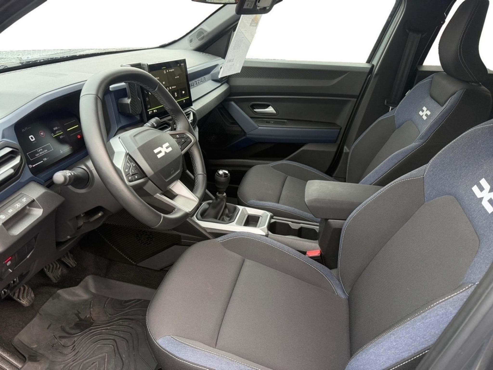 Dacia Duster 1.6 Hybrid Journey (2025) - Photo 8