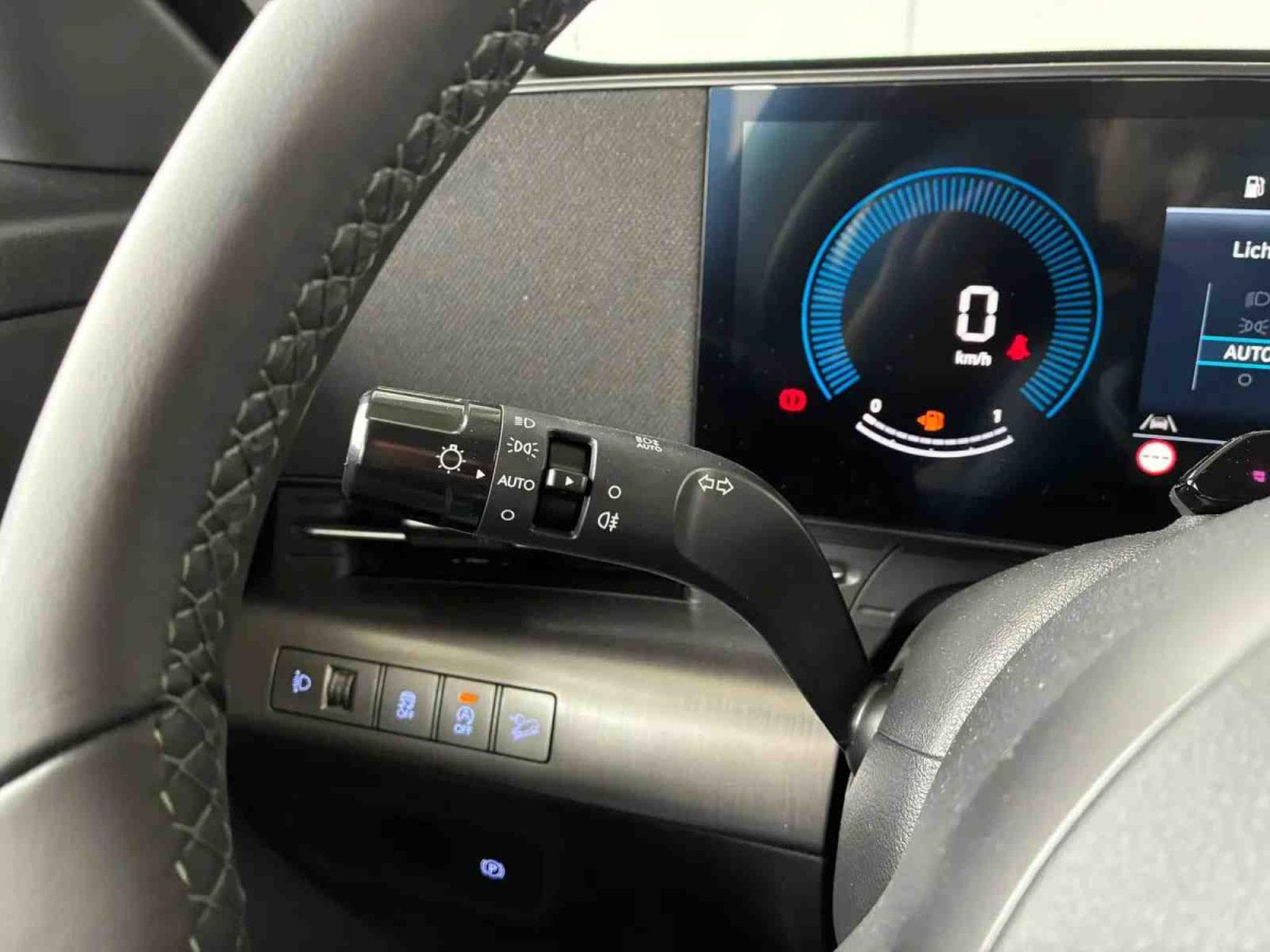 Hyundai Kona 1.0 T-GDI 101 Confort (2025) - Photo 20