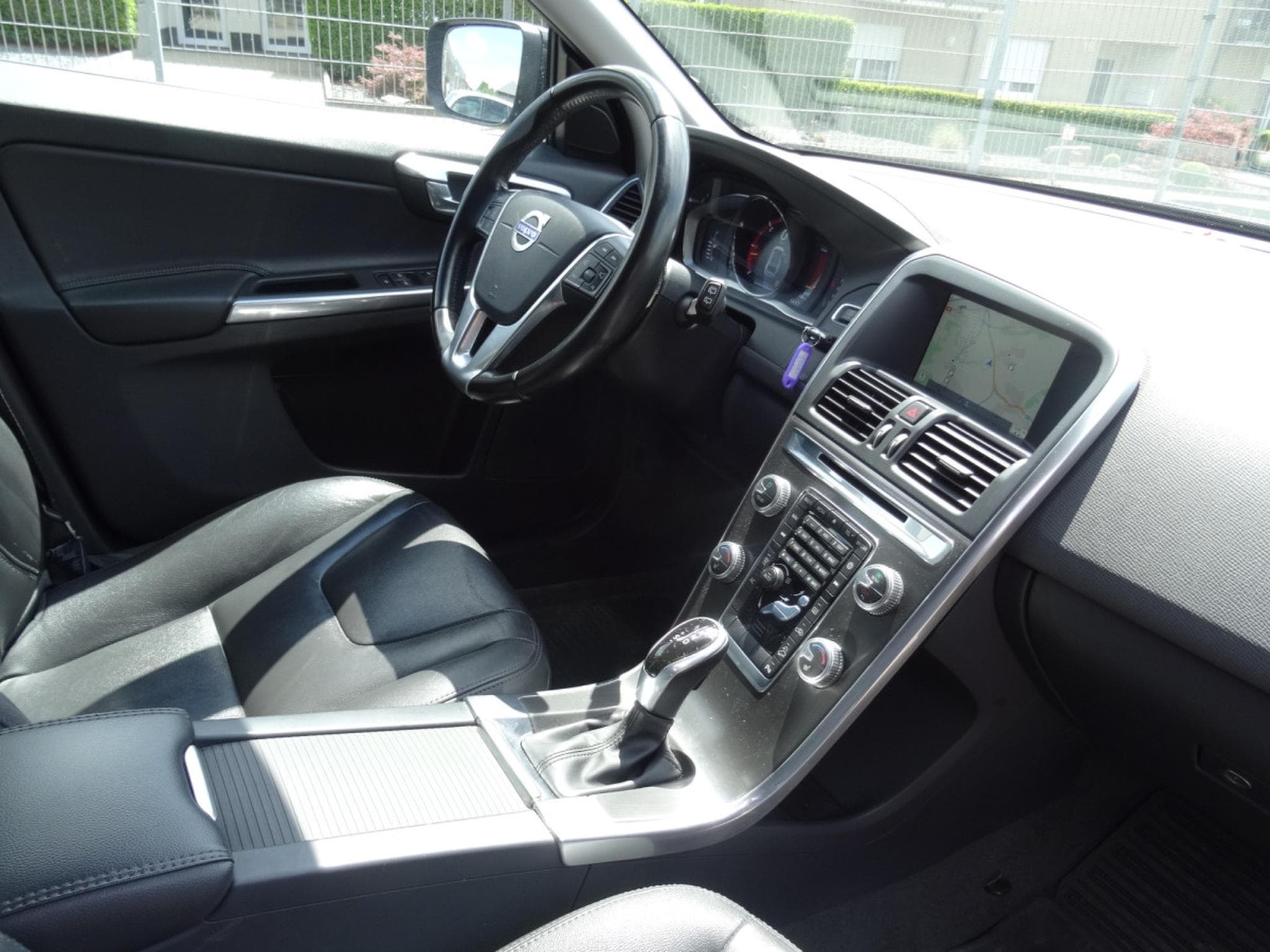 Volvo XC60 D5 SUMMUM (2015) - Foto 10