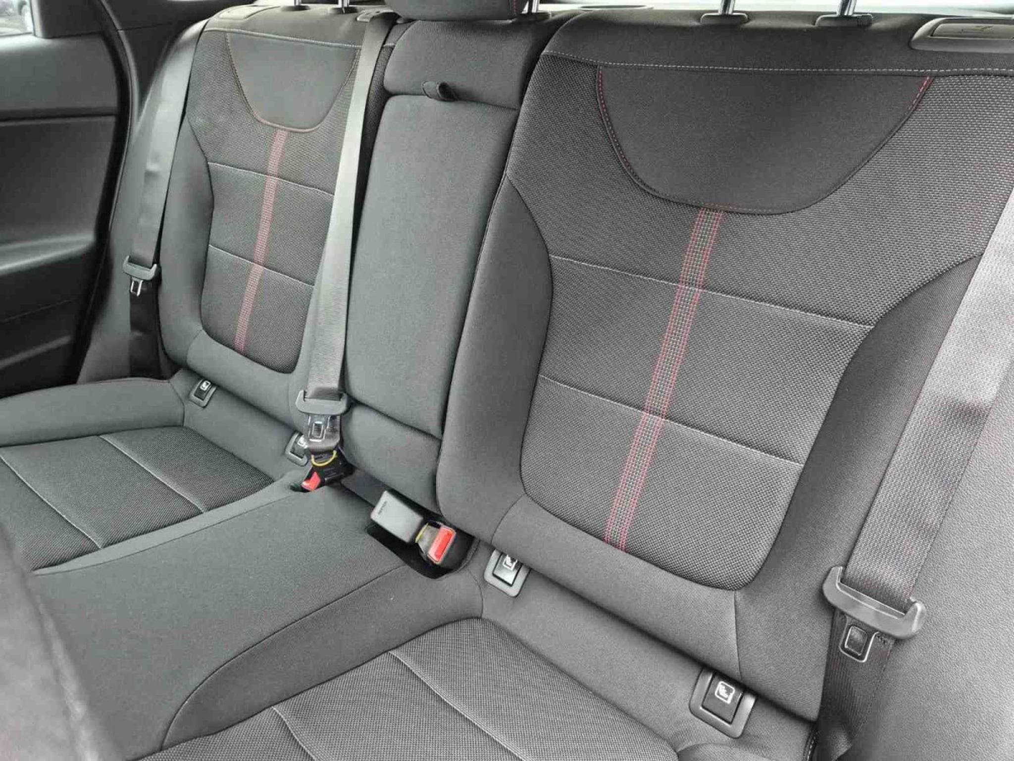 Hyundai i30 1.6 T-GDI 150 AT N-Line (2026) - Foto 9